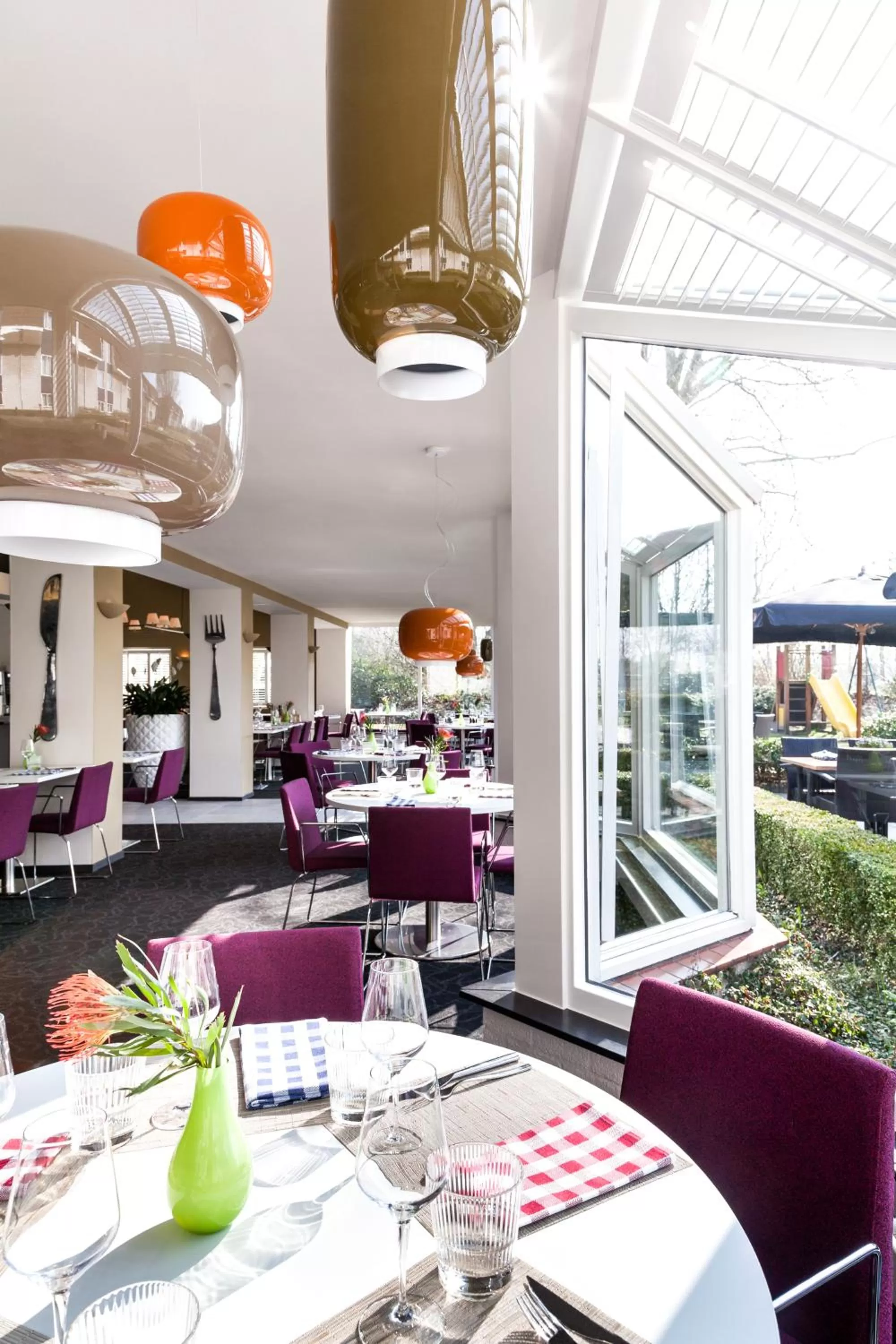 Restaurant/places to eat in Novotel Breda