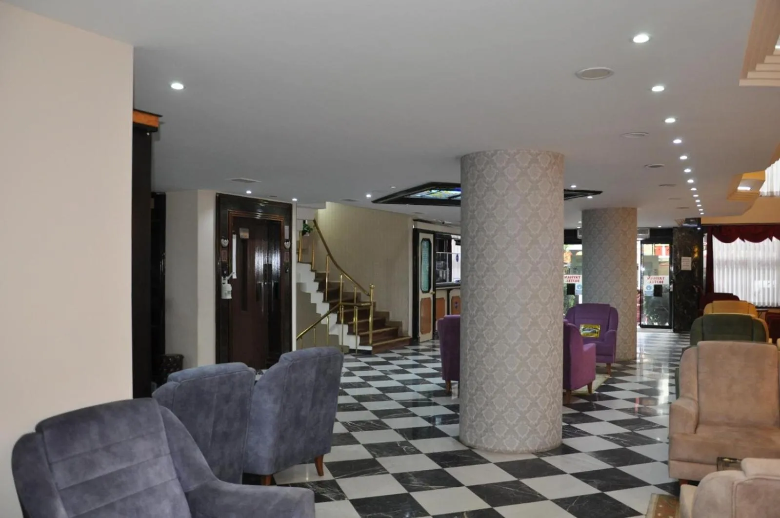 Lobby or reception in Tayhan Hotel