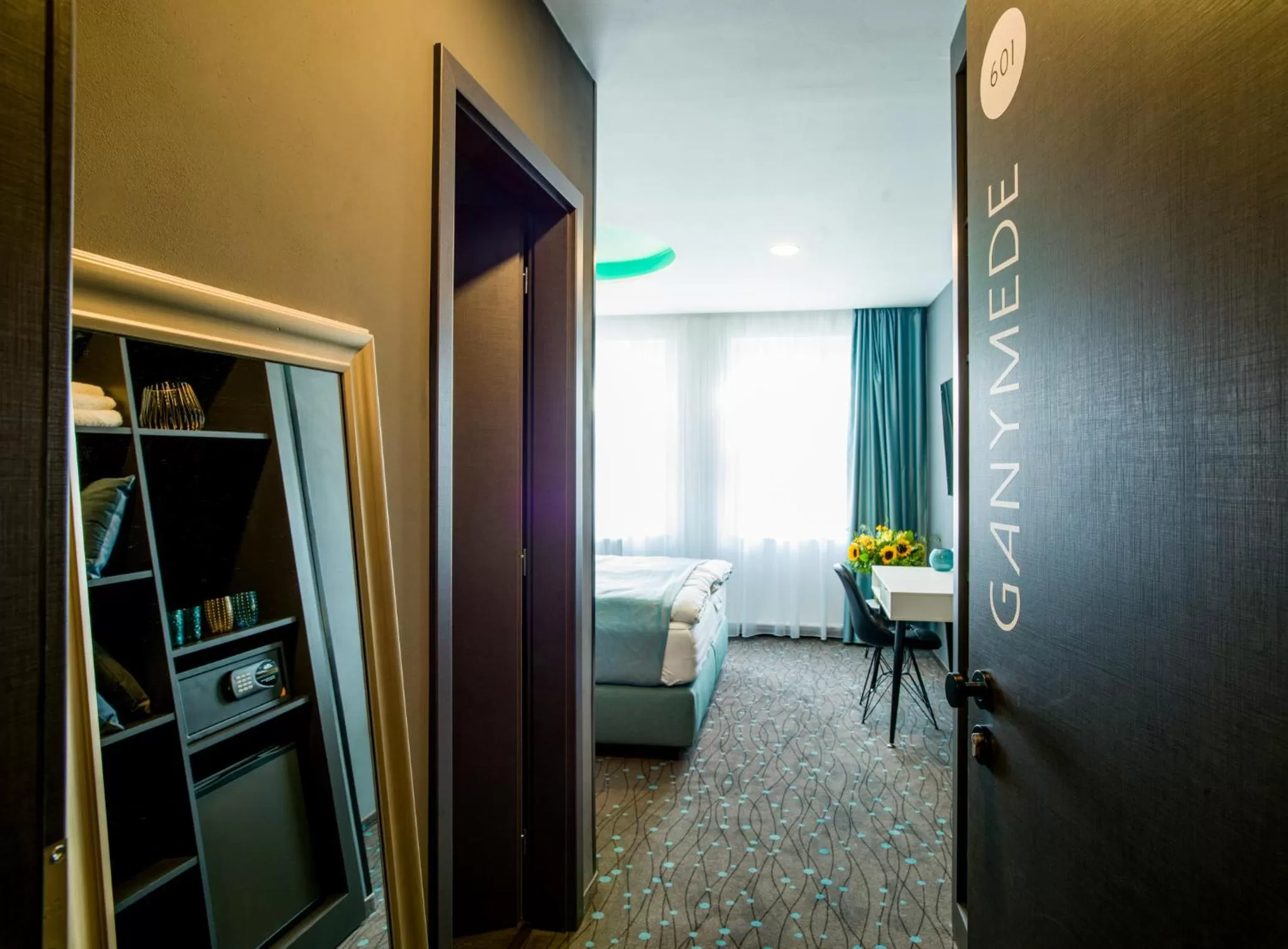 Bedroom, Bed in Rooftop Planet Prague Hotel