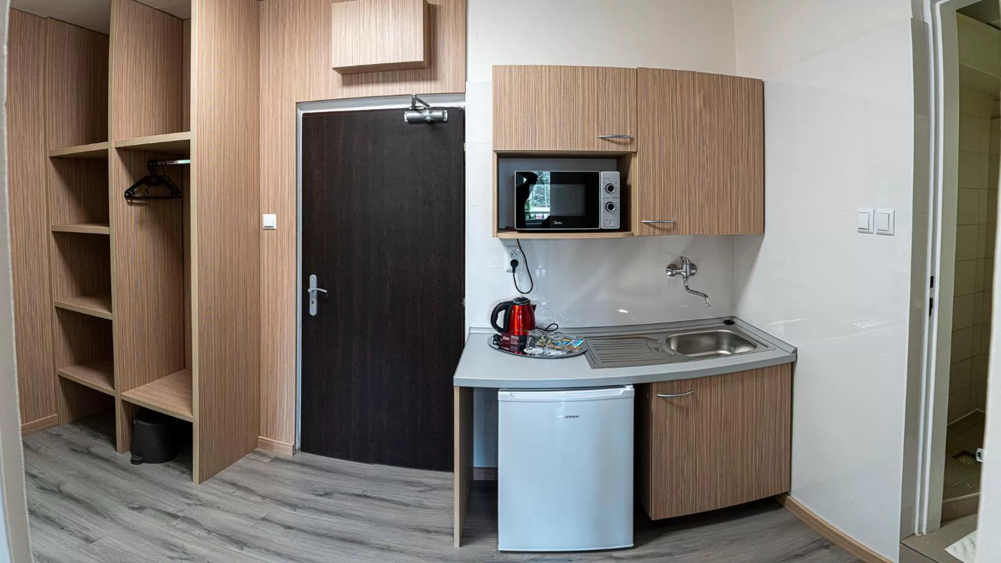 Kitchen or kitchenette in Hotel Garni