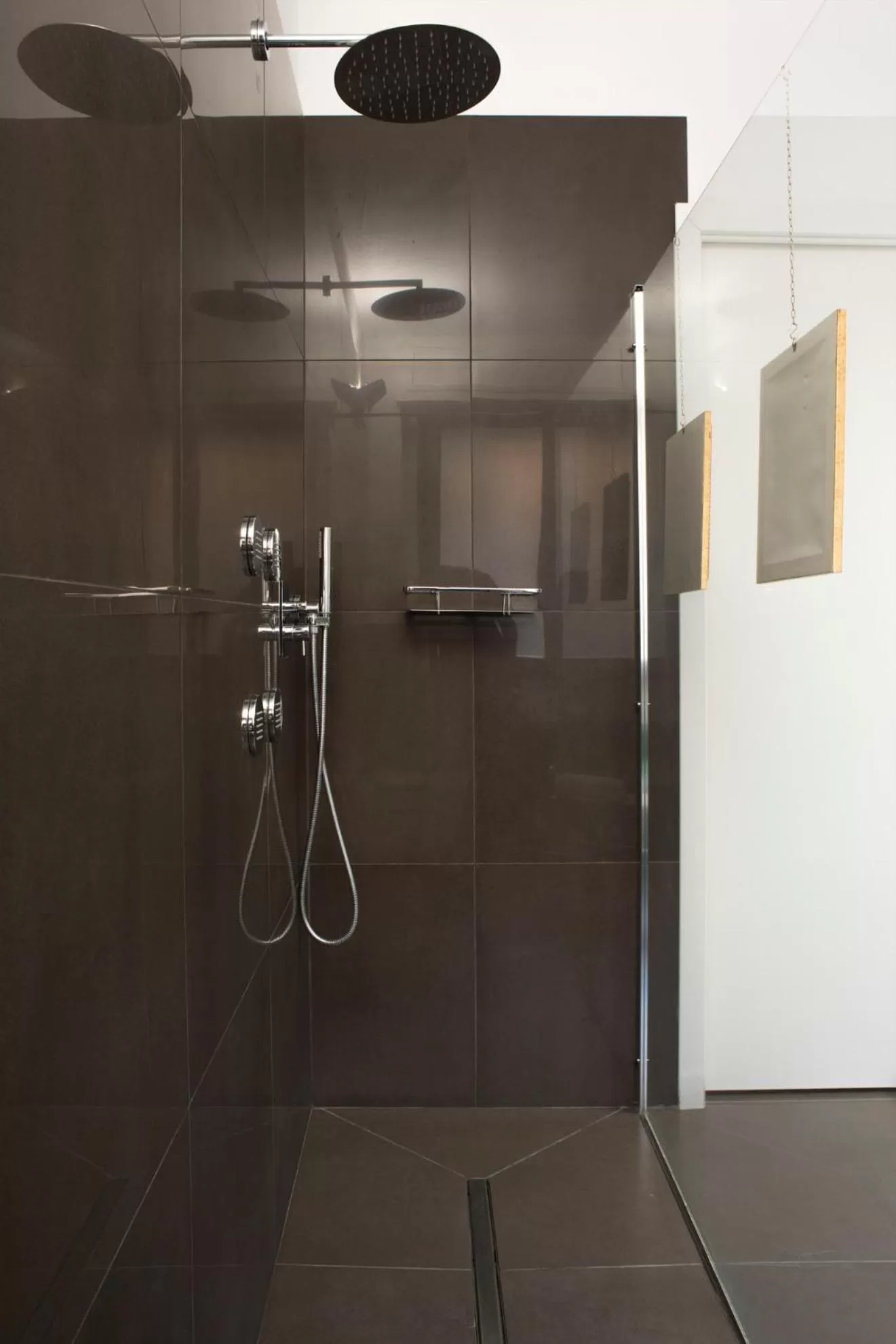 Shower in Principessa Mafalda