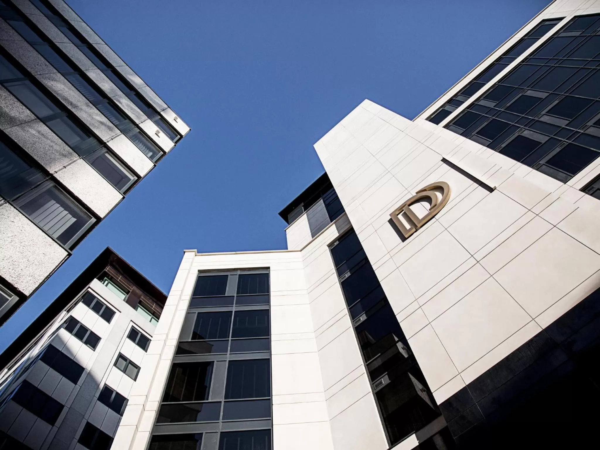 Property building in Dakota Leeds