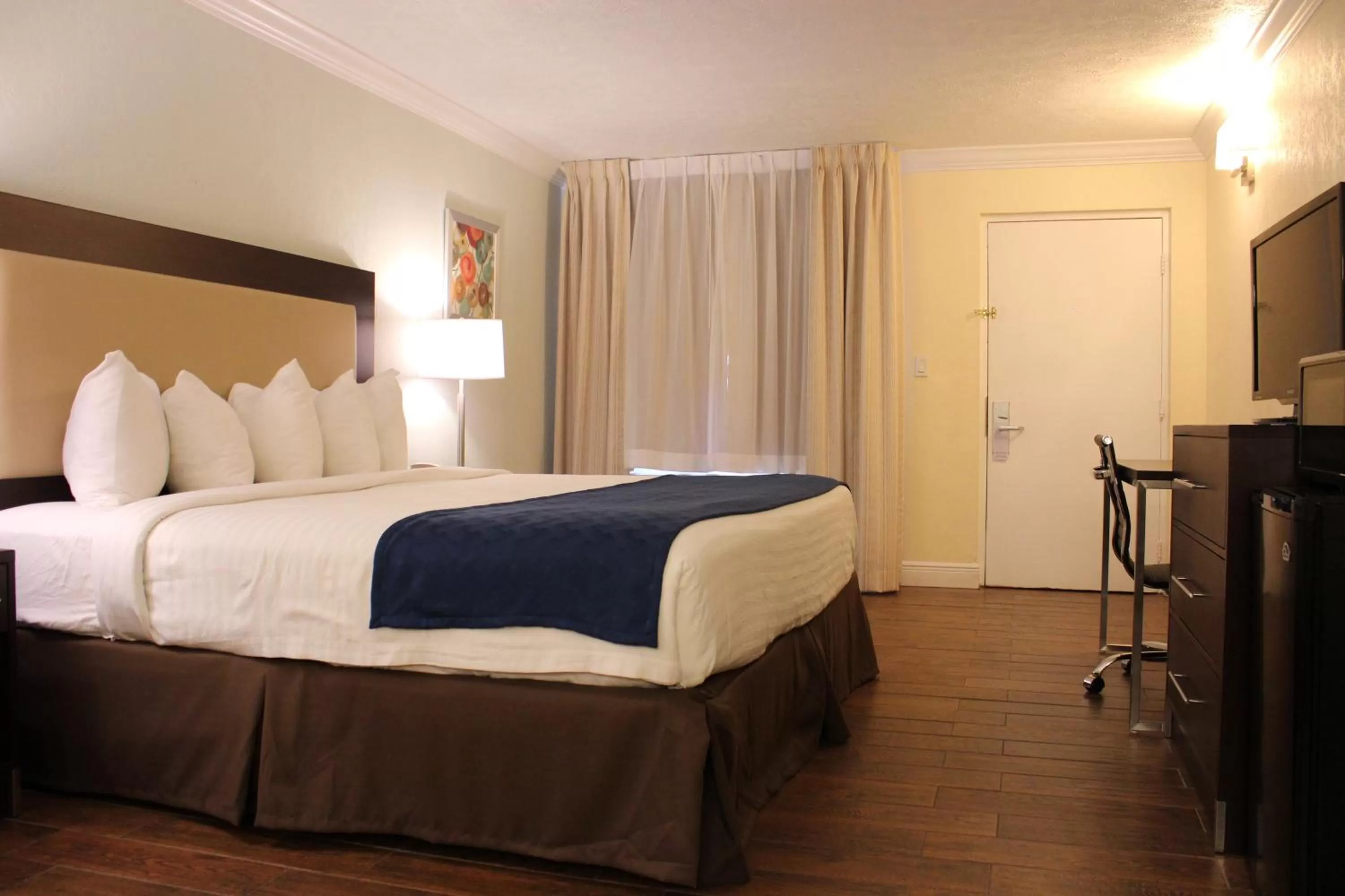 Photo of the whole room, Bed in Fairway Inn Florida City Homestead Everglades