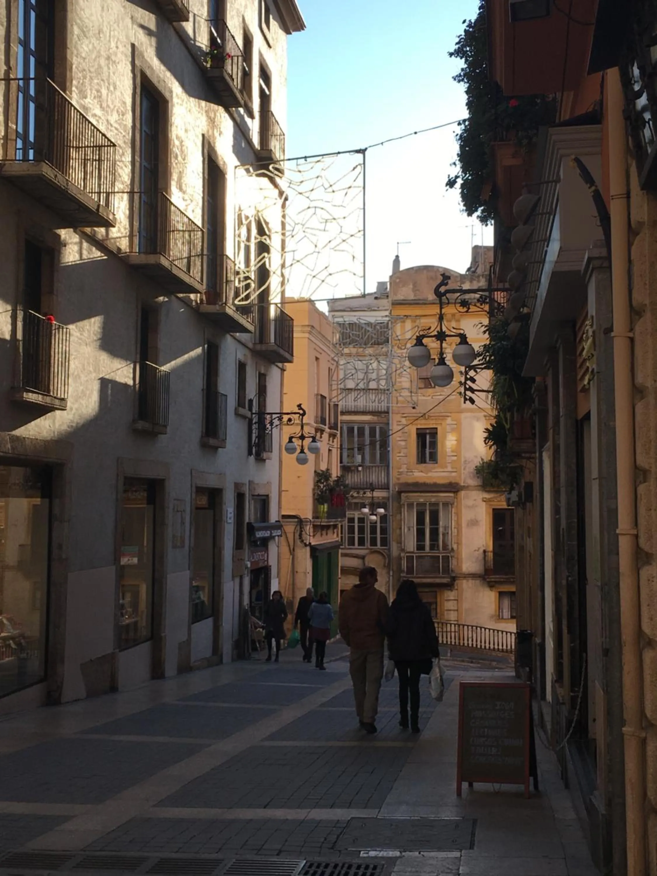 Property building in Hostal 977