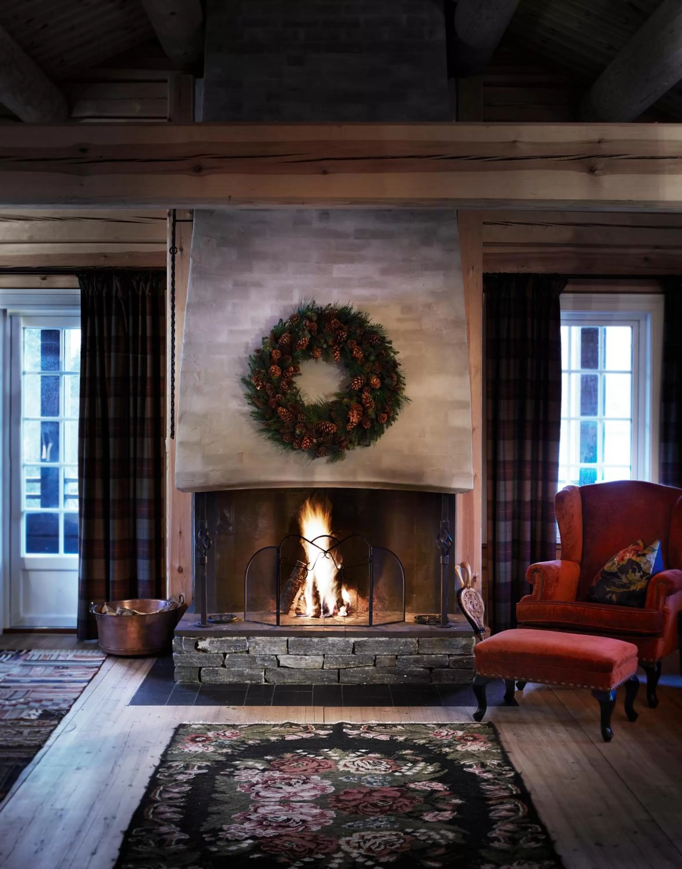 Living room in Storfjord Hotel