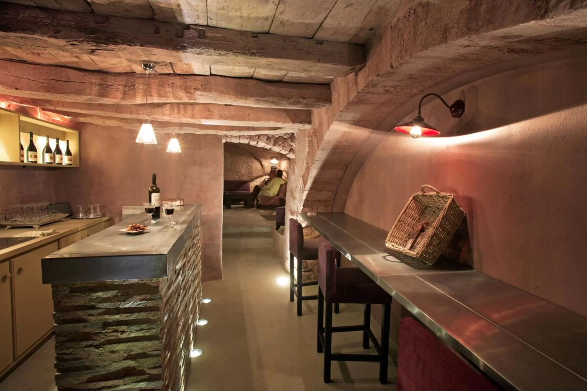 Lounge or bar in Le Couvent d'Hérépian - Hôtel & Spa