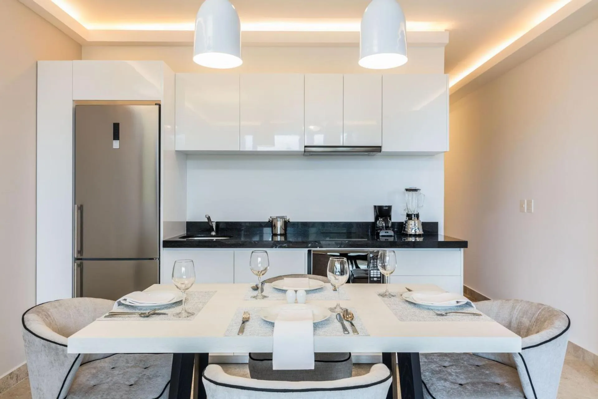 Kitchen or kitchenette in Serenity Hotel Boutique By Alsol