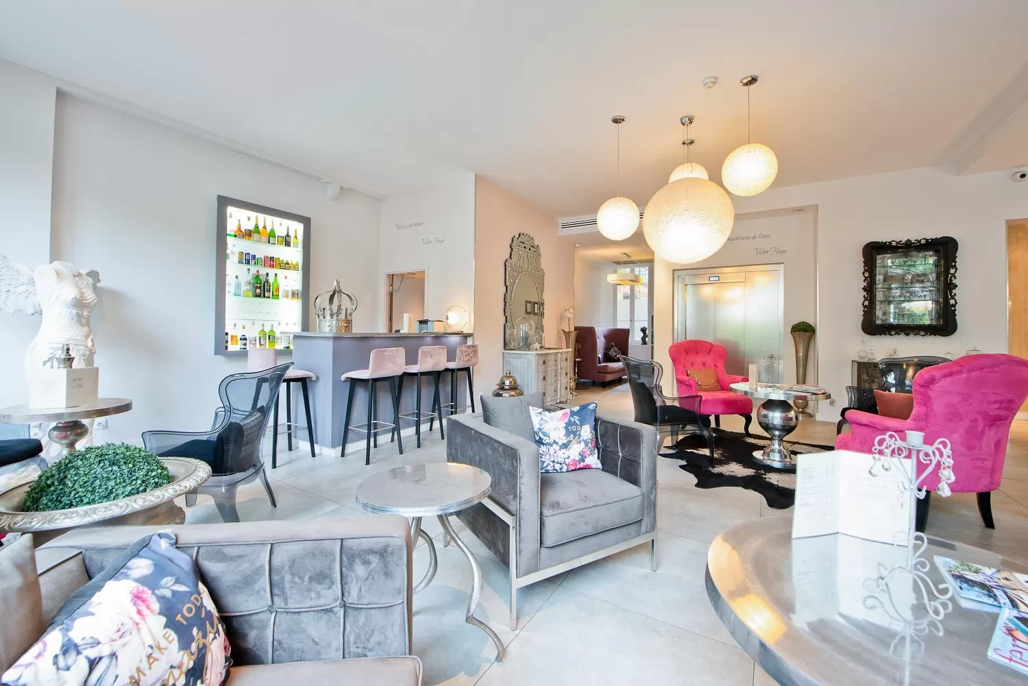 Lobby or reception in Hotel La Villa Nice Victor Hugo