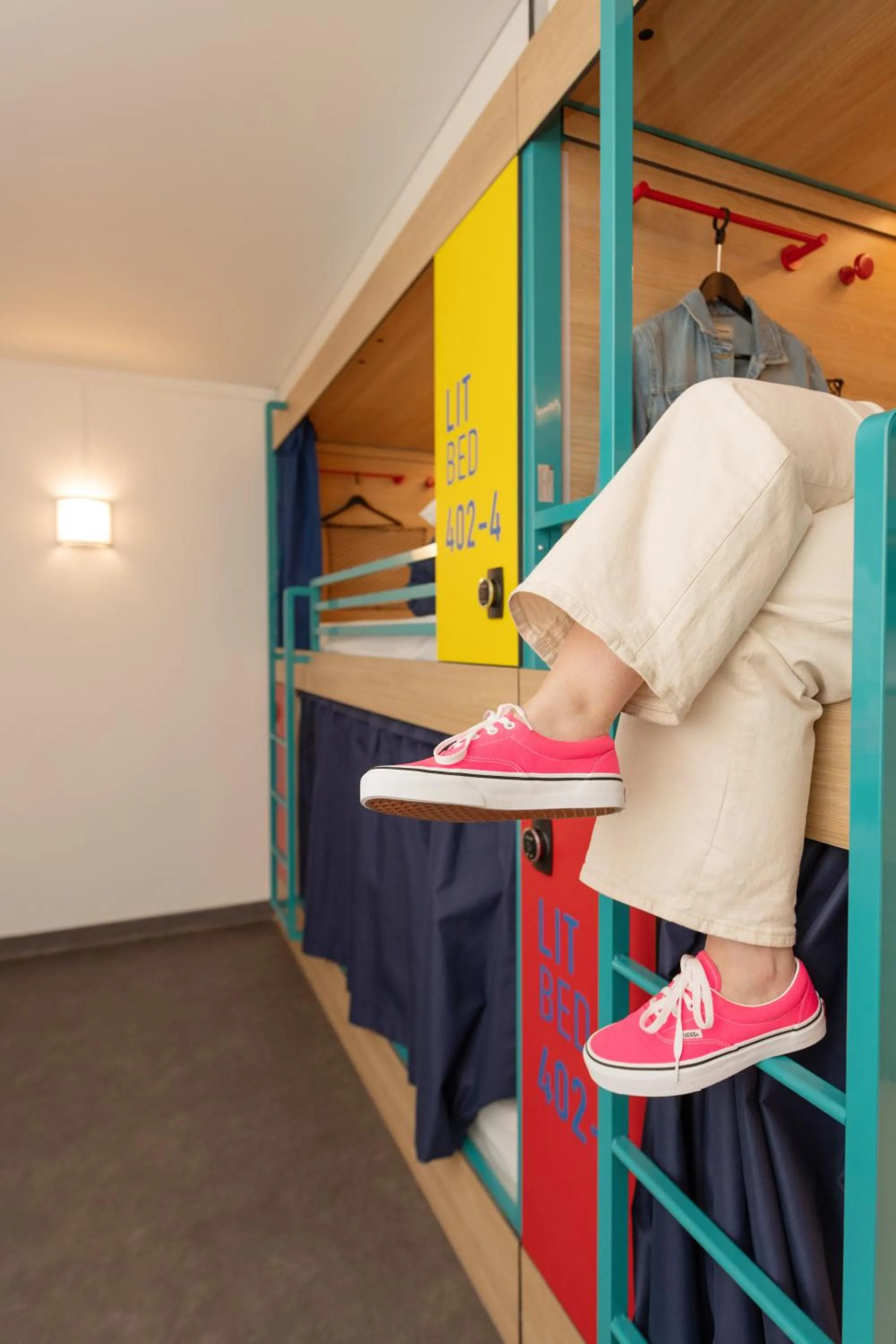 Bedroom, Bed in Auberge de jeunesse Hosho Paris Sud - Porte d'Italie