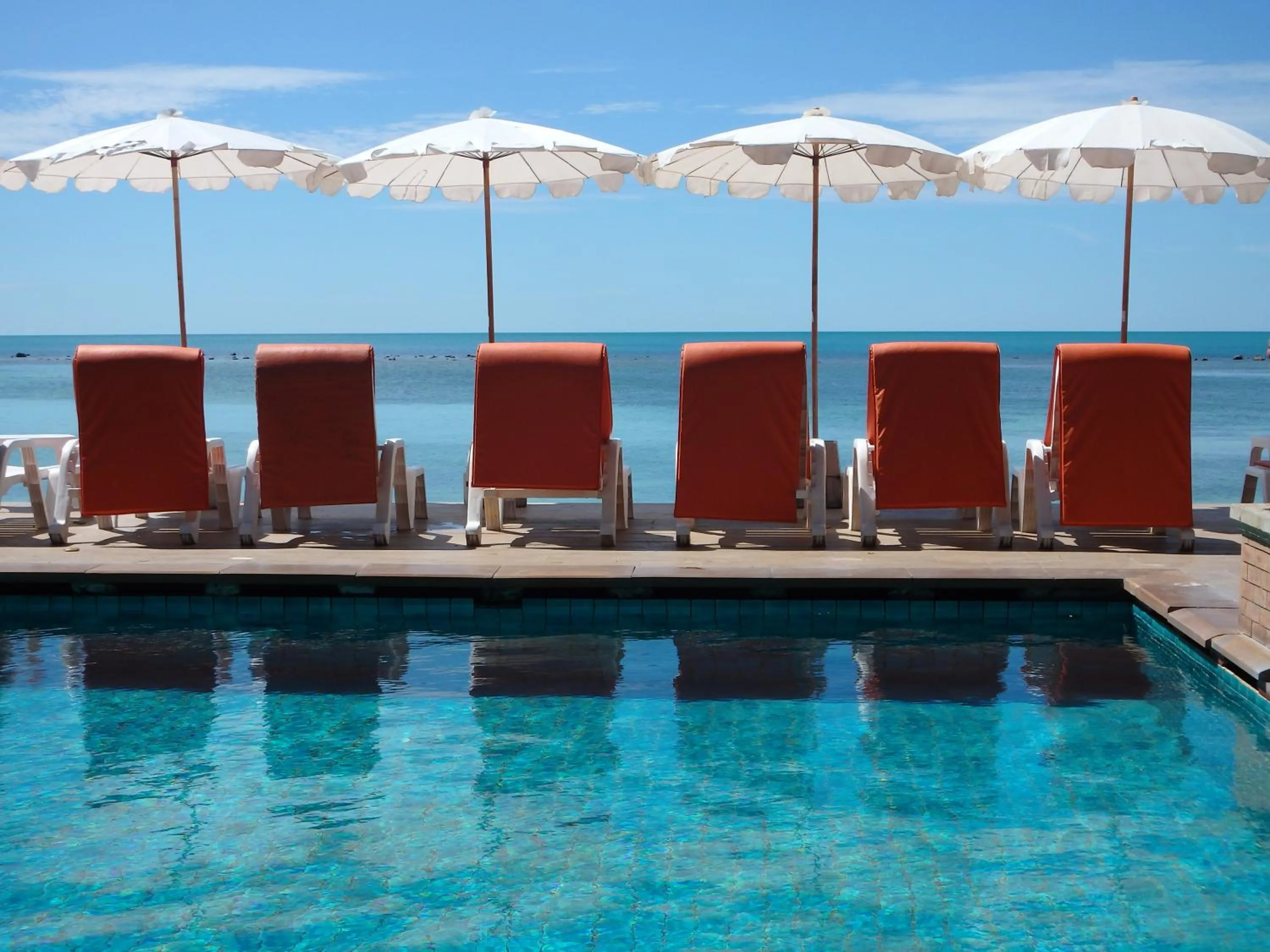 Swimming pool in Montien House - SHA Plus