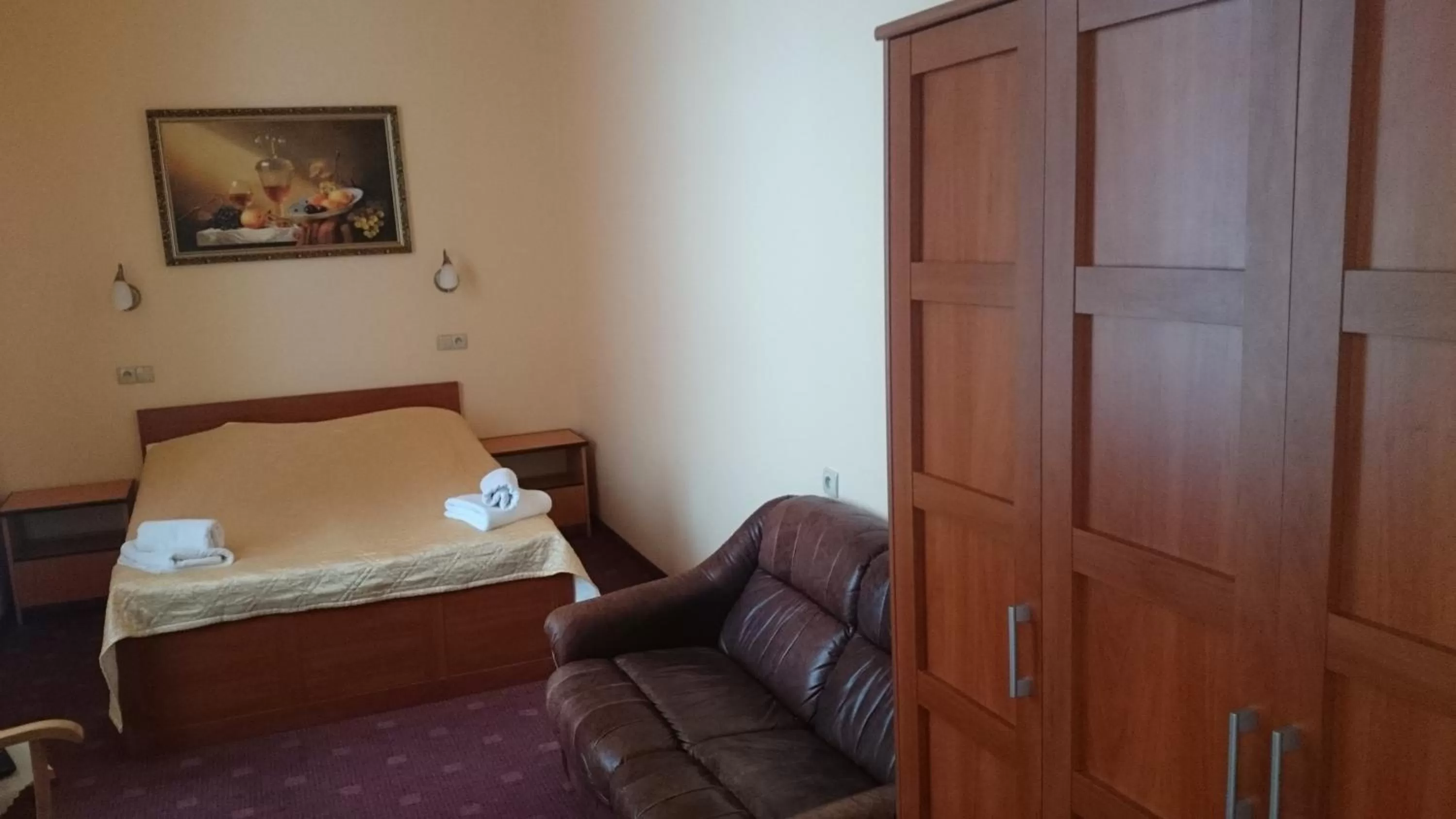 Photo of the whole room in Hotel Zamek Karnity