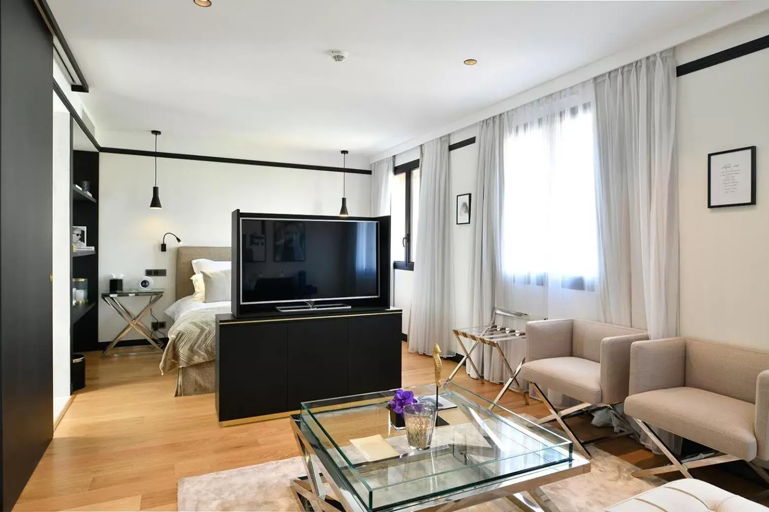 Deluxe Suite with Sea View in Hôtel Restaurant le Touring - Teritoria Deluxe Suite with Sea View in Hôtel Restaurant le Touring - Teritoria