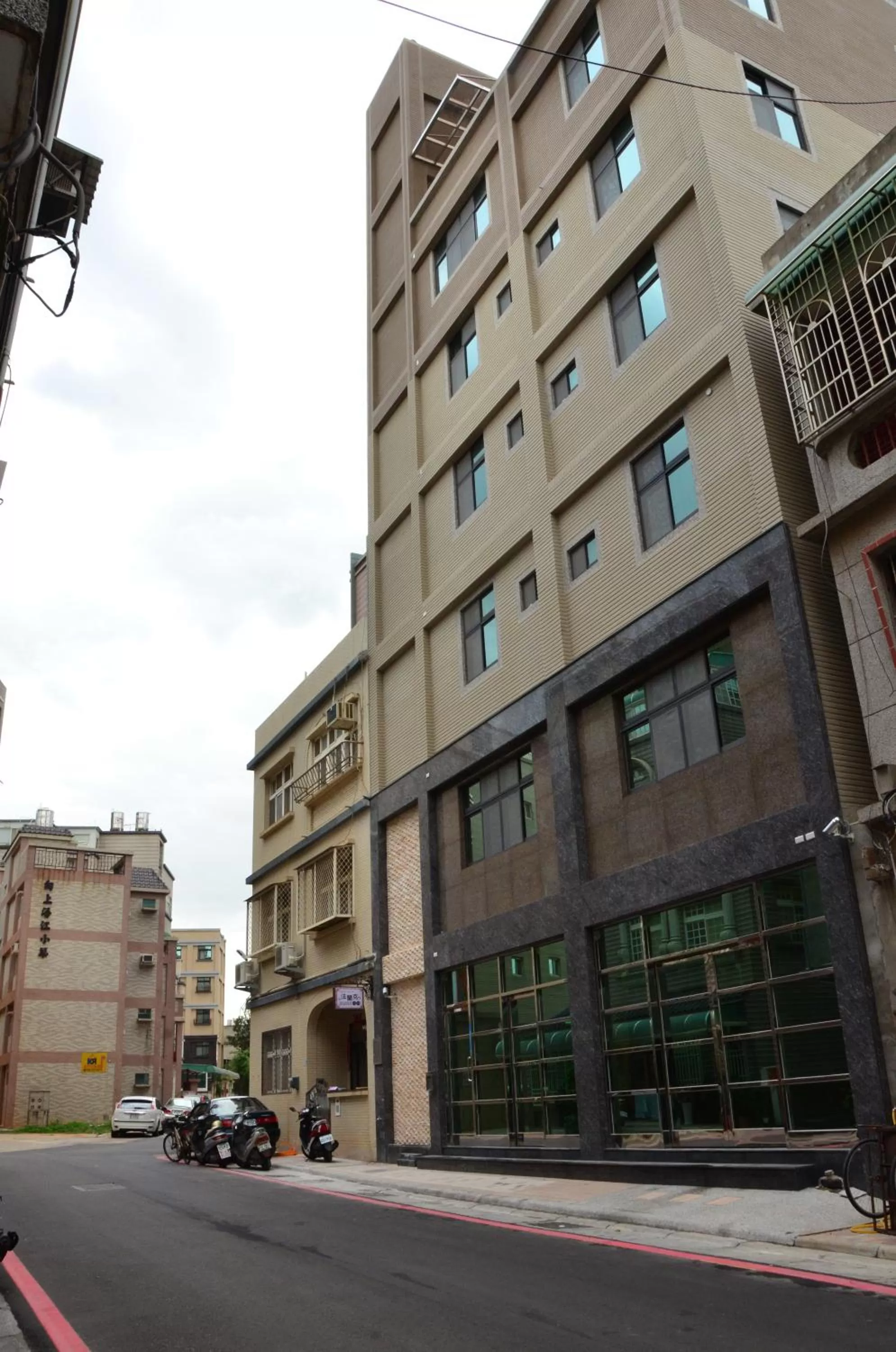 Facade/entrance, Property Building in Frank B&B