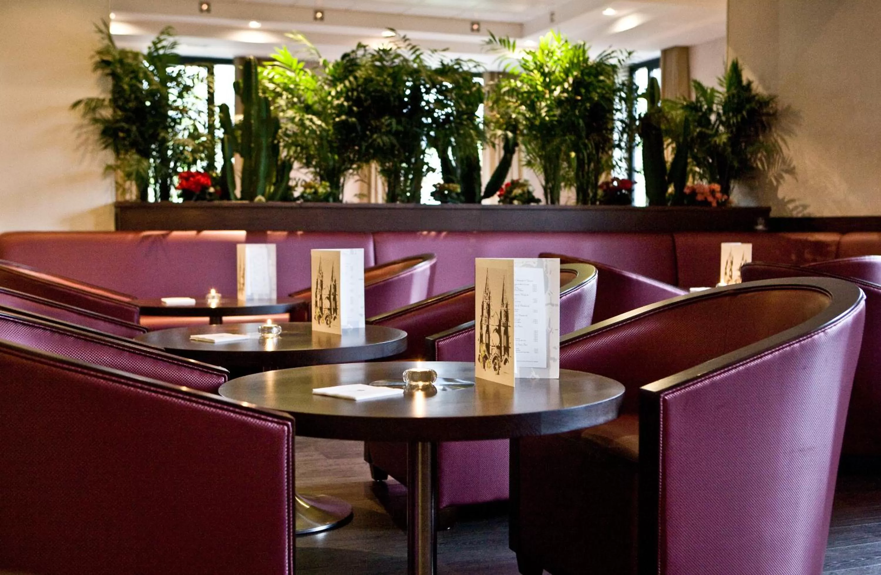 Lounge or bar in Best Western Plus Hotel des Francs