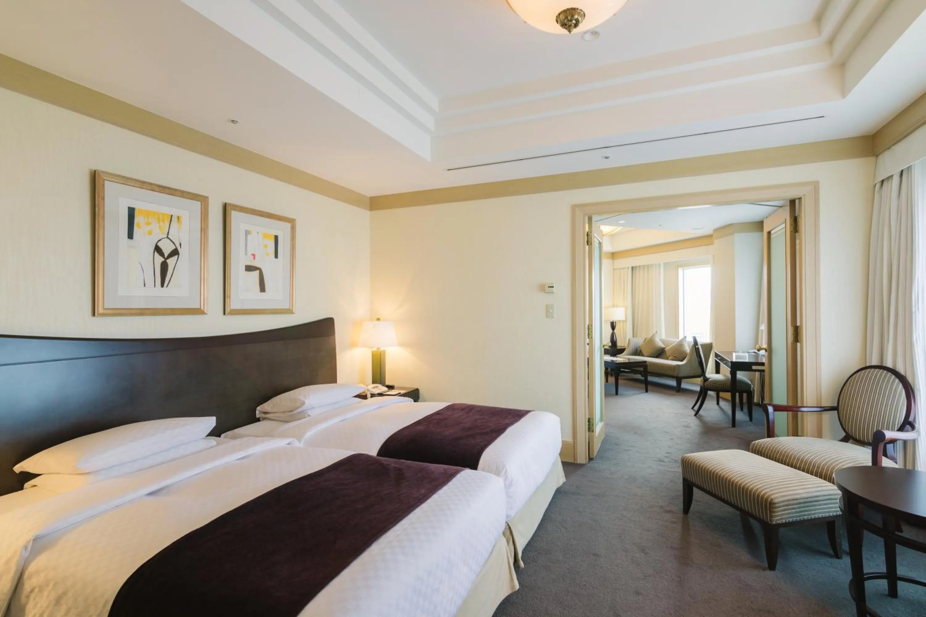 Bed in JR Hotel Clement Takamatsu