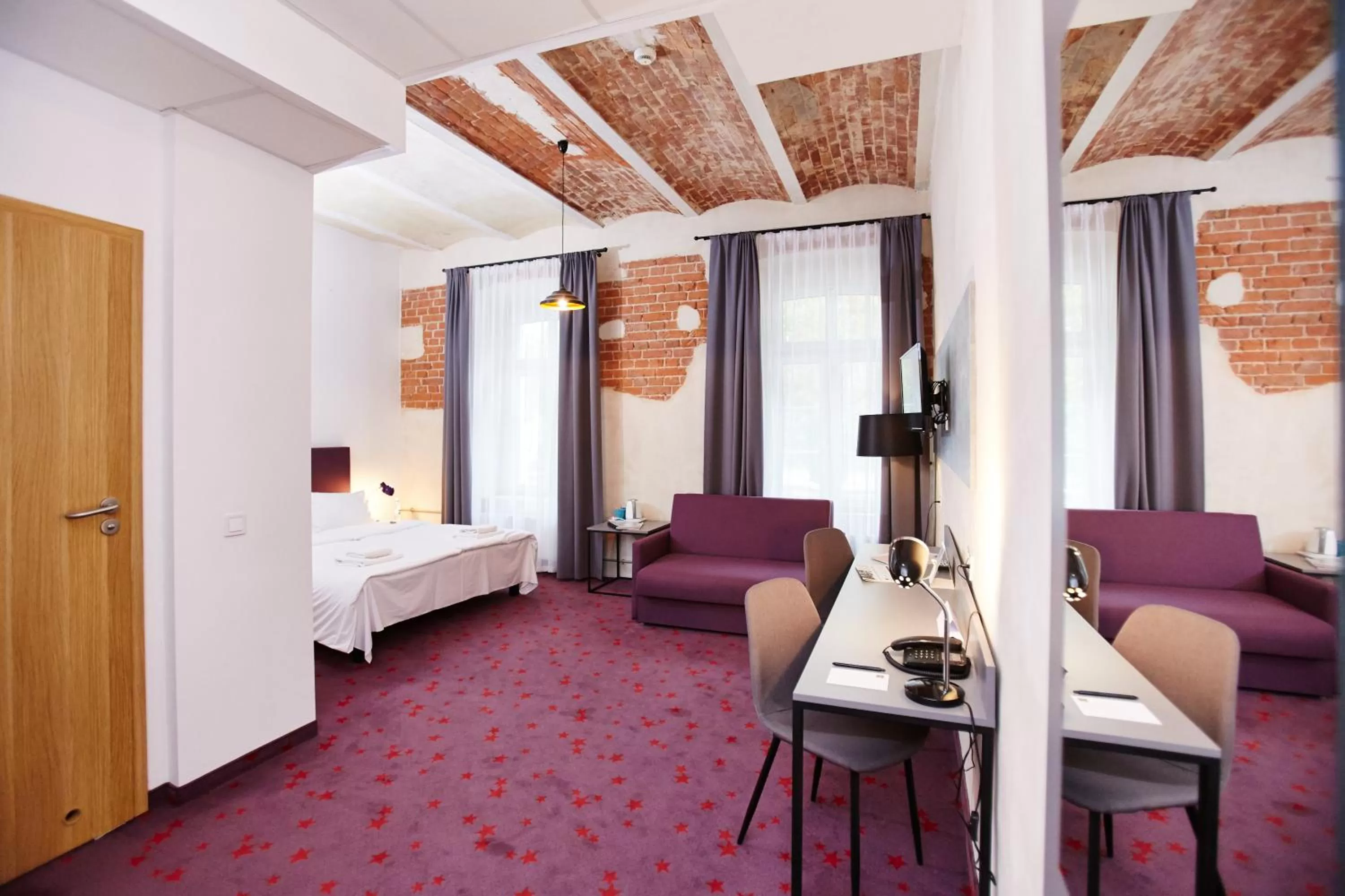 Photo of the whole room, Bed in Koszary Arche Hotel