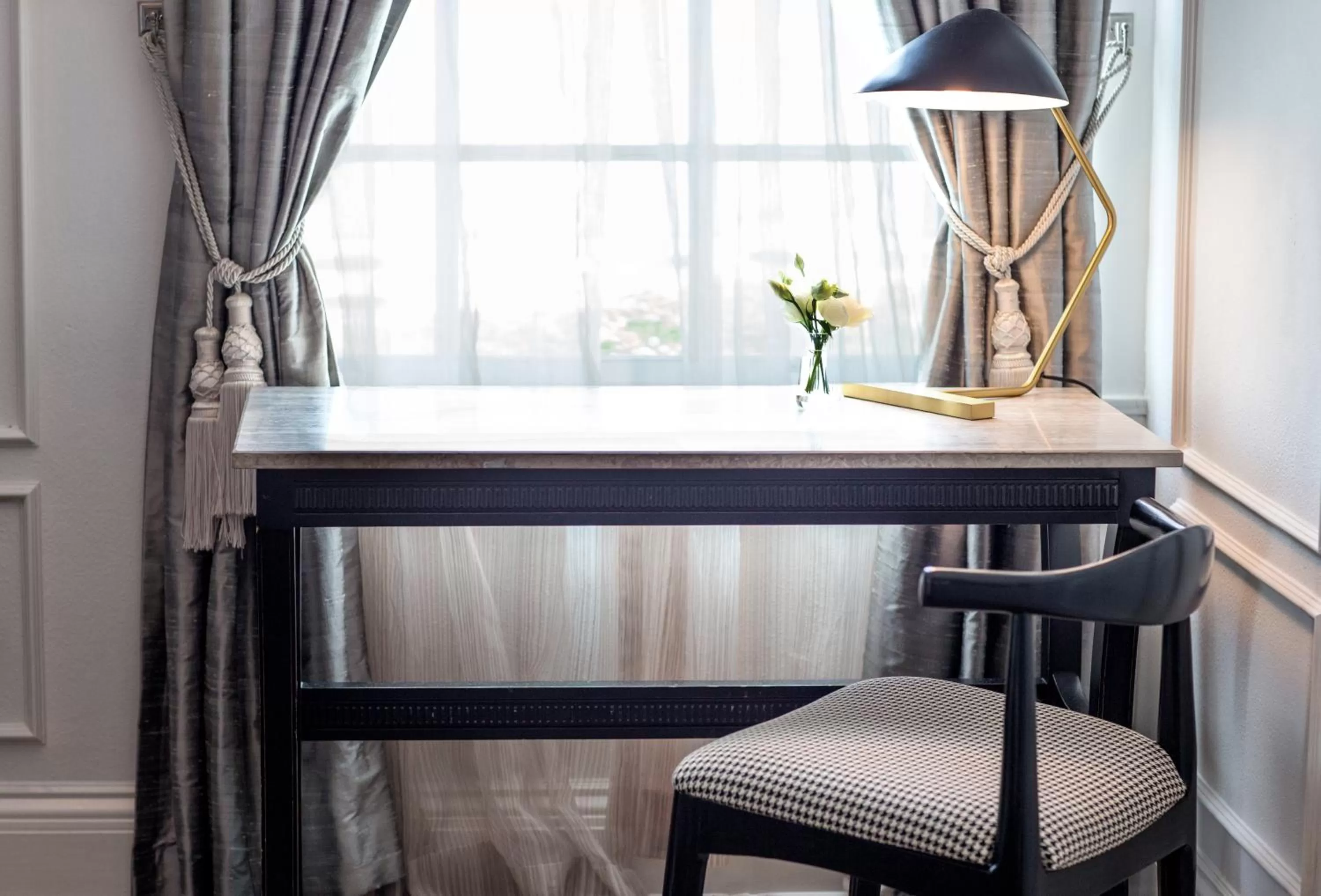 Bedroom in The Culver Hotel