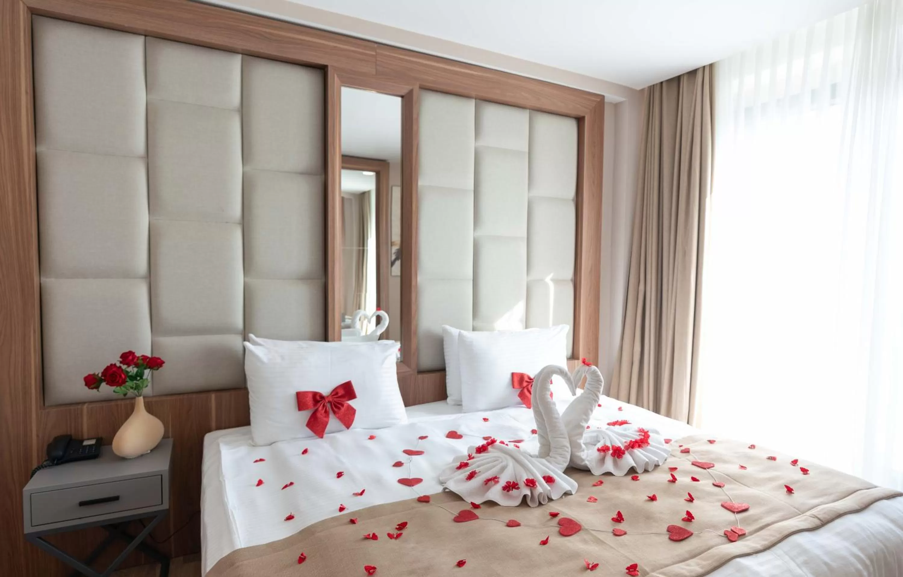 Photo of the whole room, Bed in Four Sides Taksim Lion Hotel&Spa