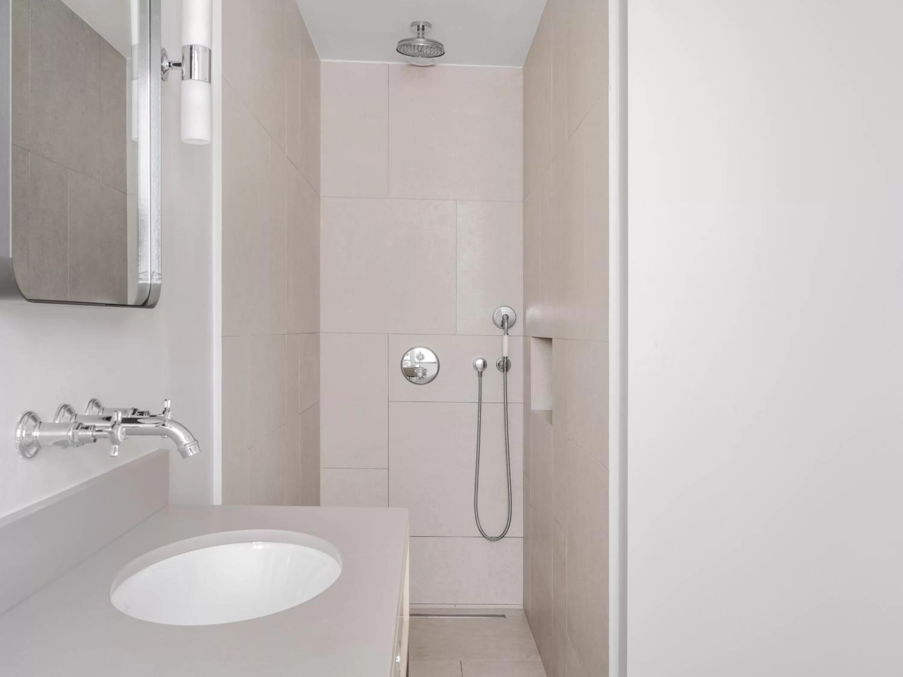 Bathroom in Numa Brussels Lief