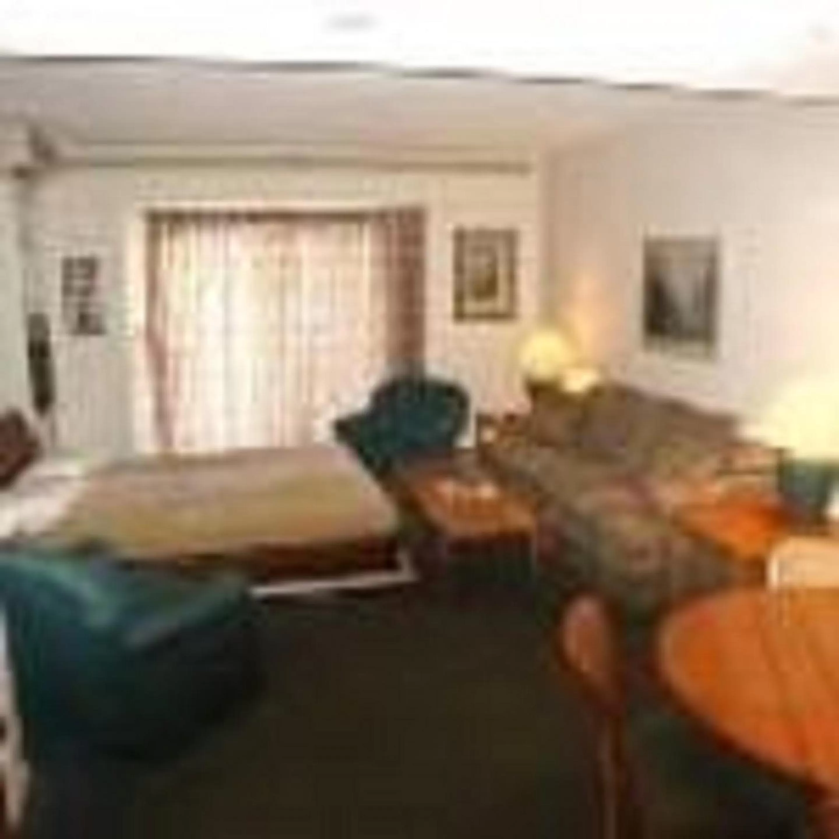 Seating area in Rivergreen Resort