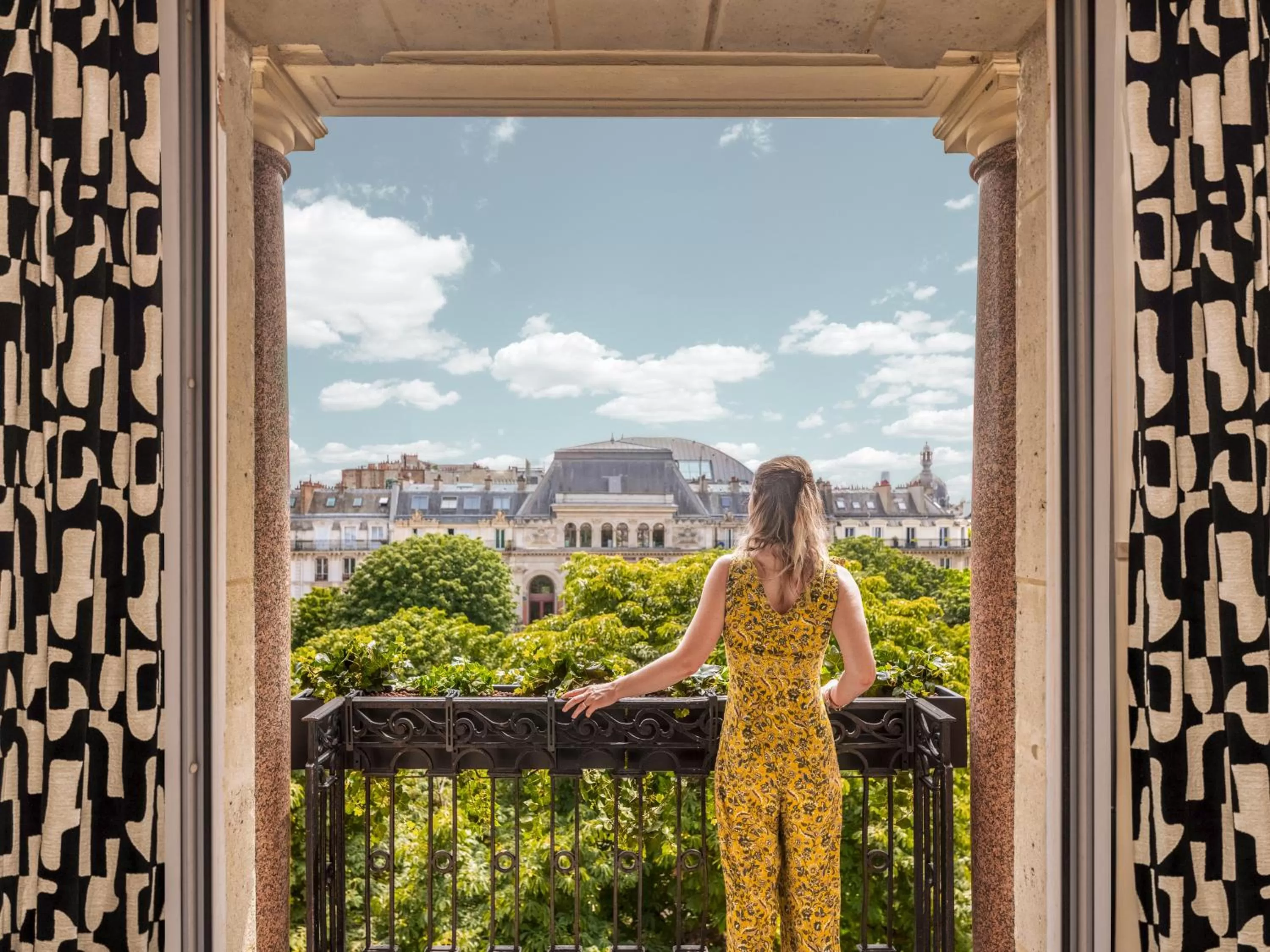 City view in Solly Hôtel Paris