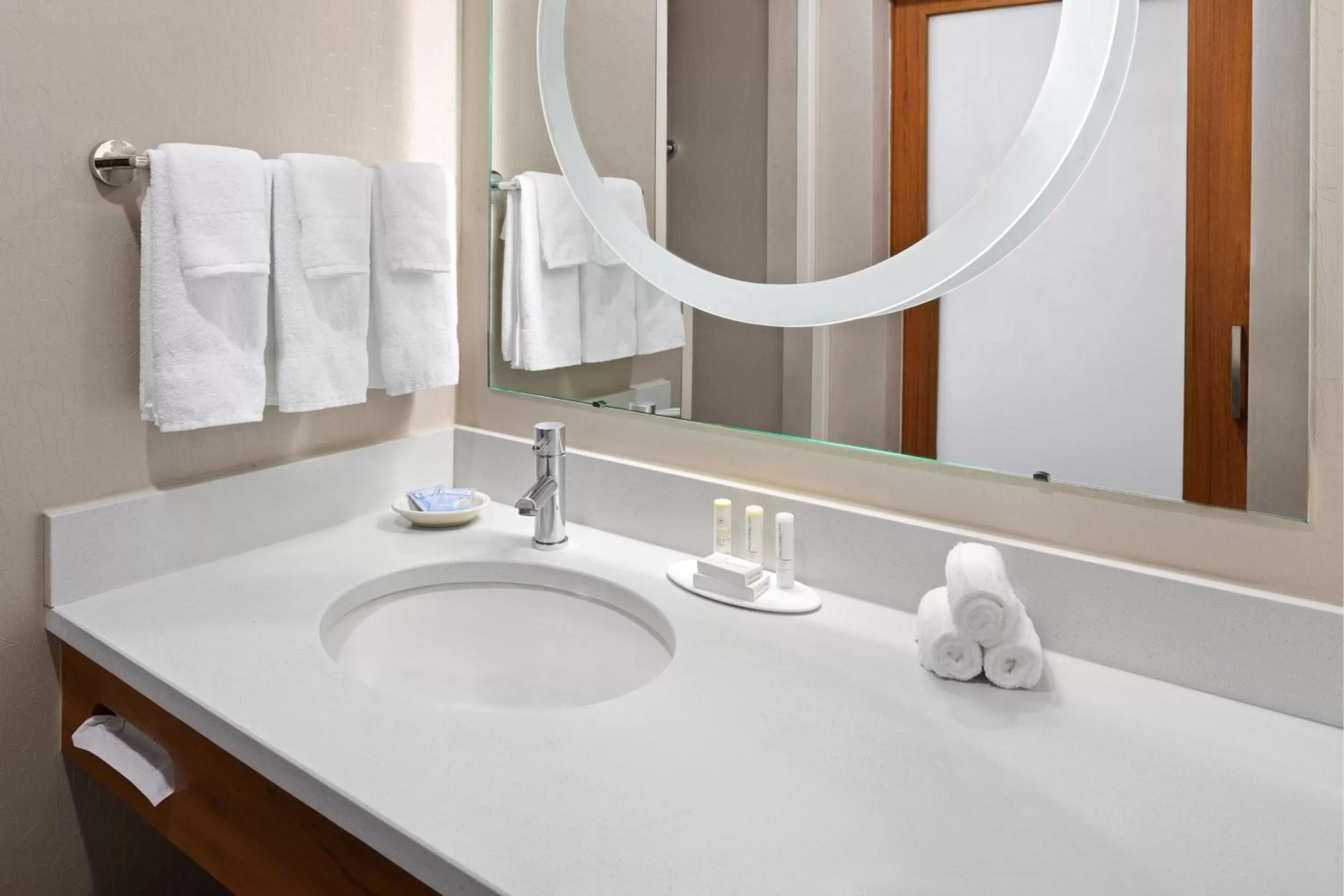 Photo of the whole room in SpringHill Suites Flagstaff