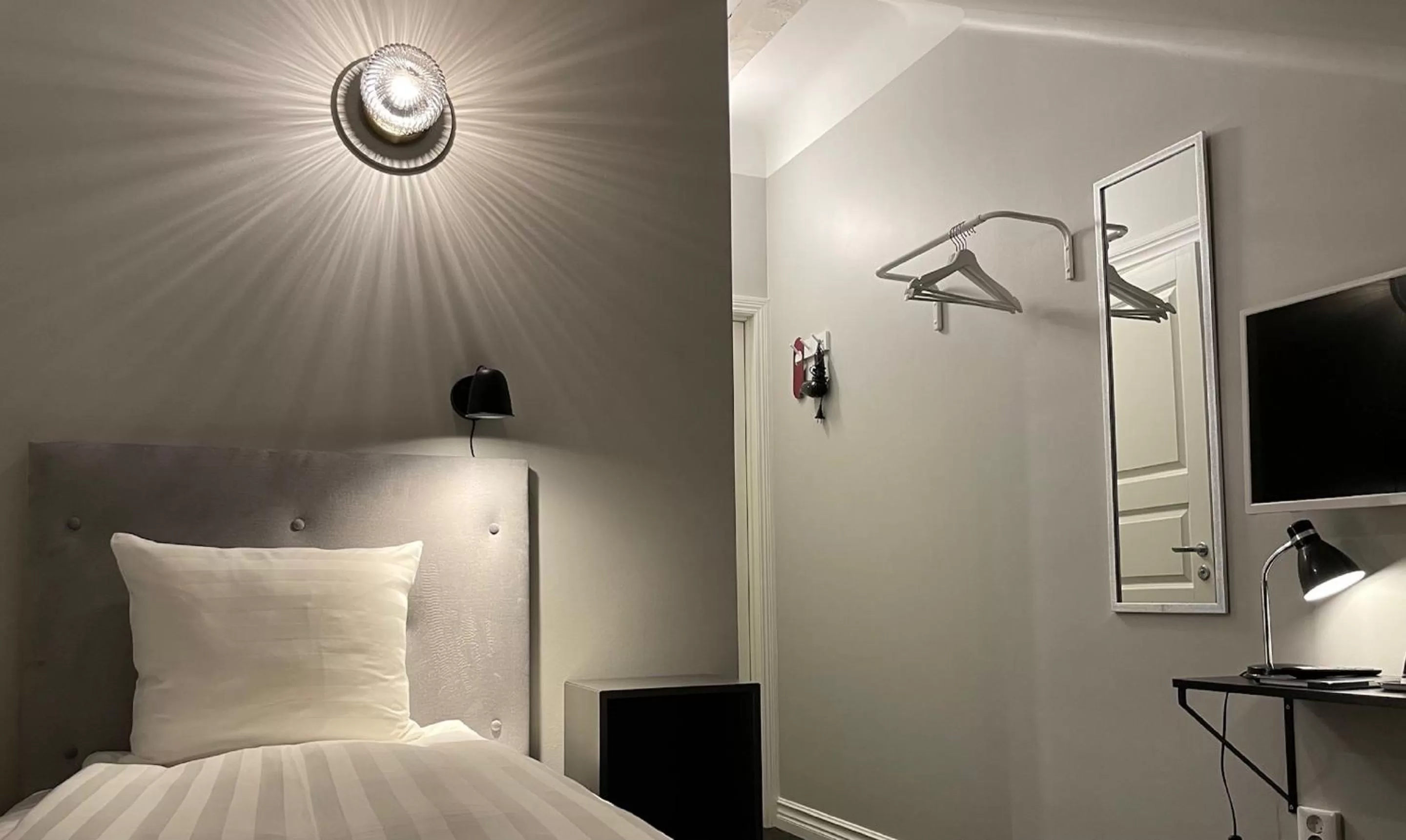 Economy Single Room - No Window in Unique Hotel Jungfrugatan