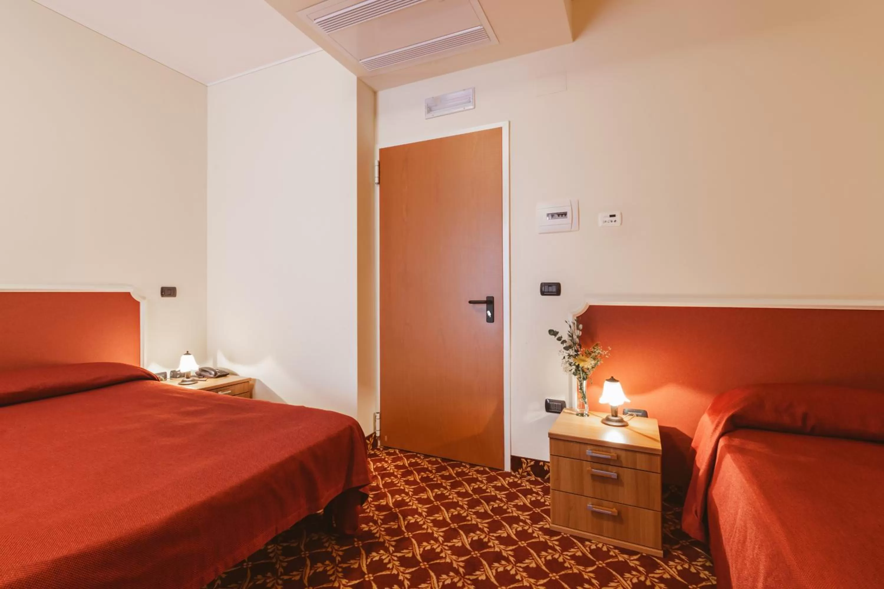 Photo of the whole room, Bed in Hotel Villa Del Sorriso