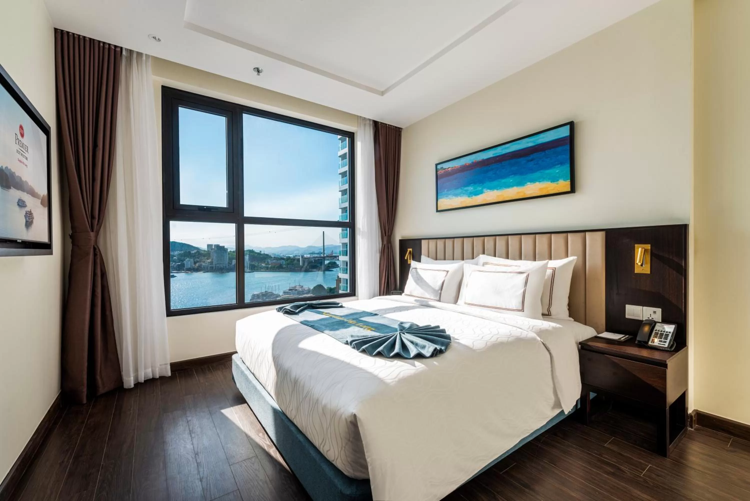 Bedroom in Best Western Premier Sapphire Ha Long