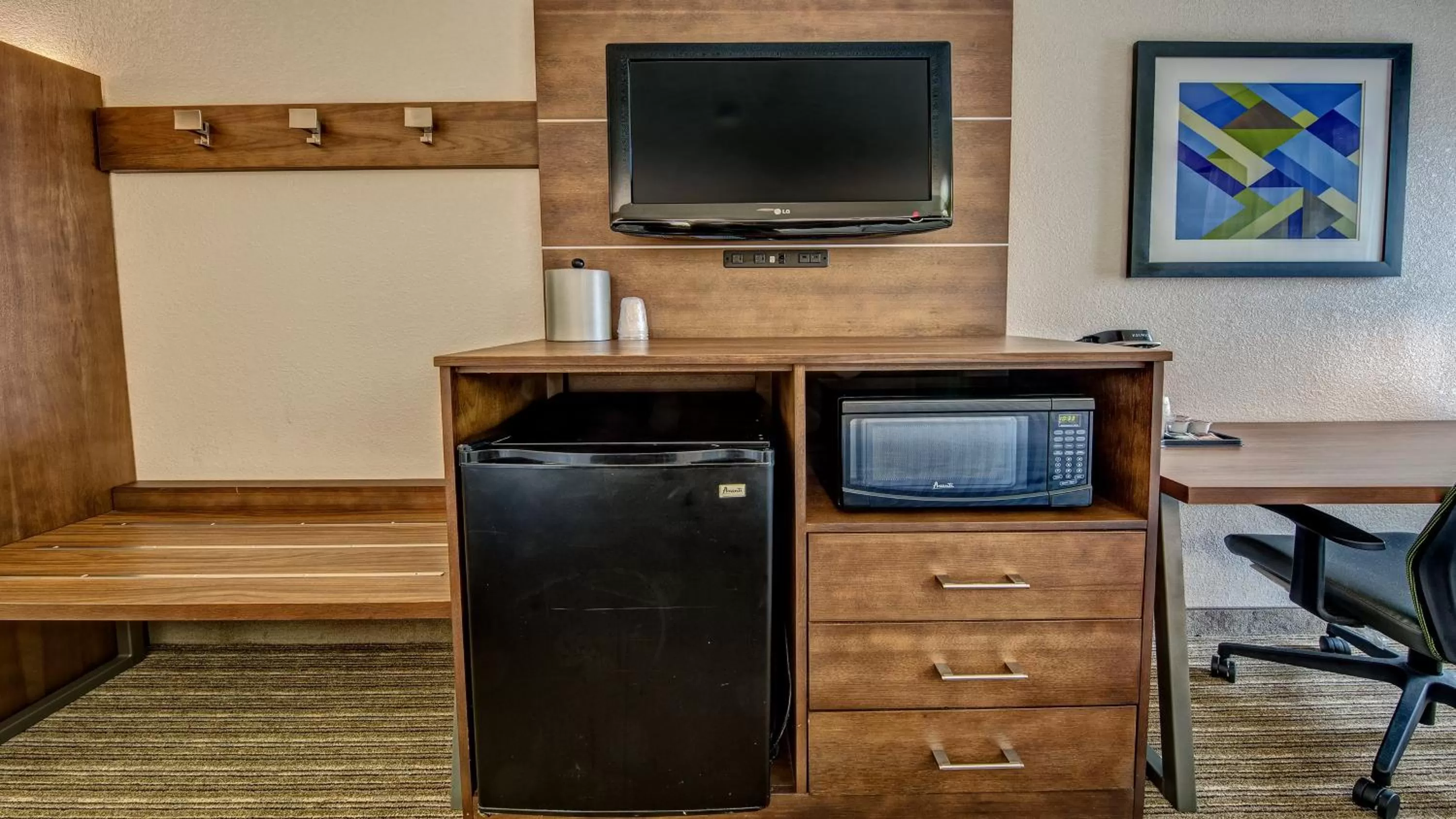 Photo of the whole room in Holiday Inn Express Memphis Medical Center - Midtown by IHG