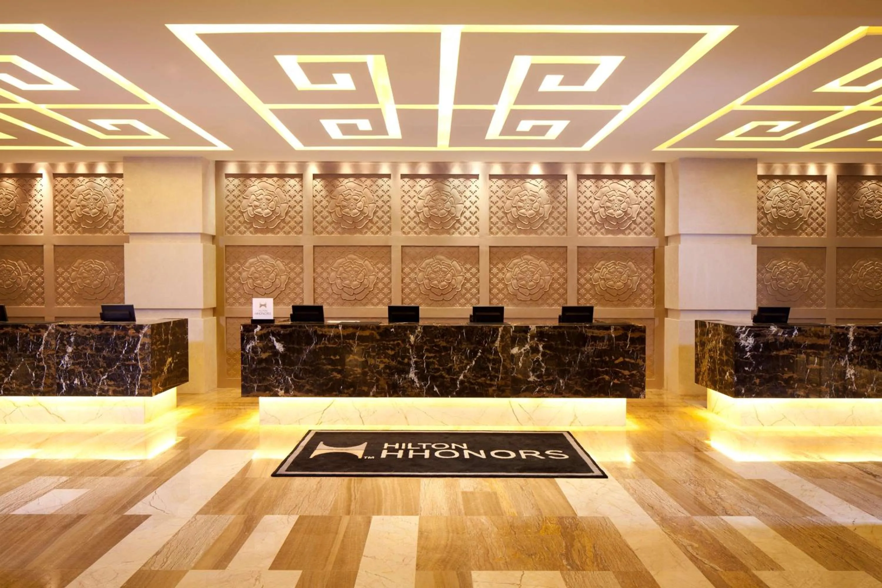 Lobby or reception in DoubleTree by Hilton Shenyang