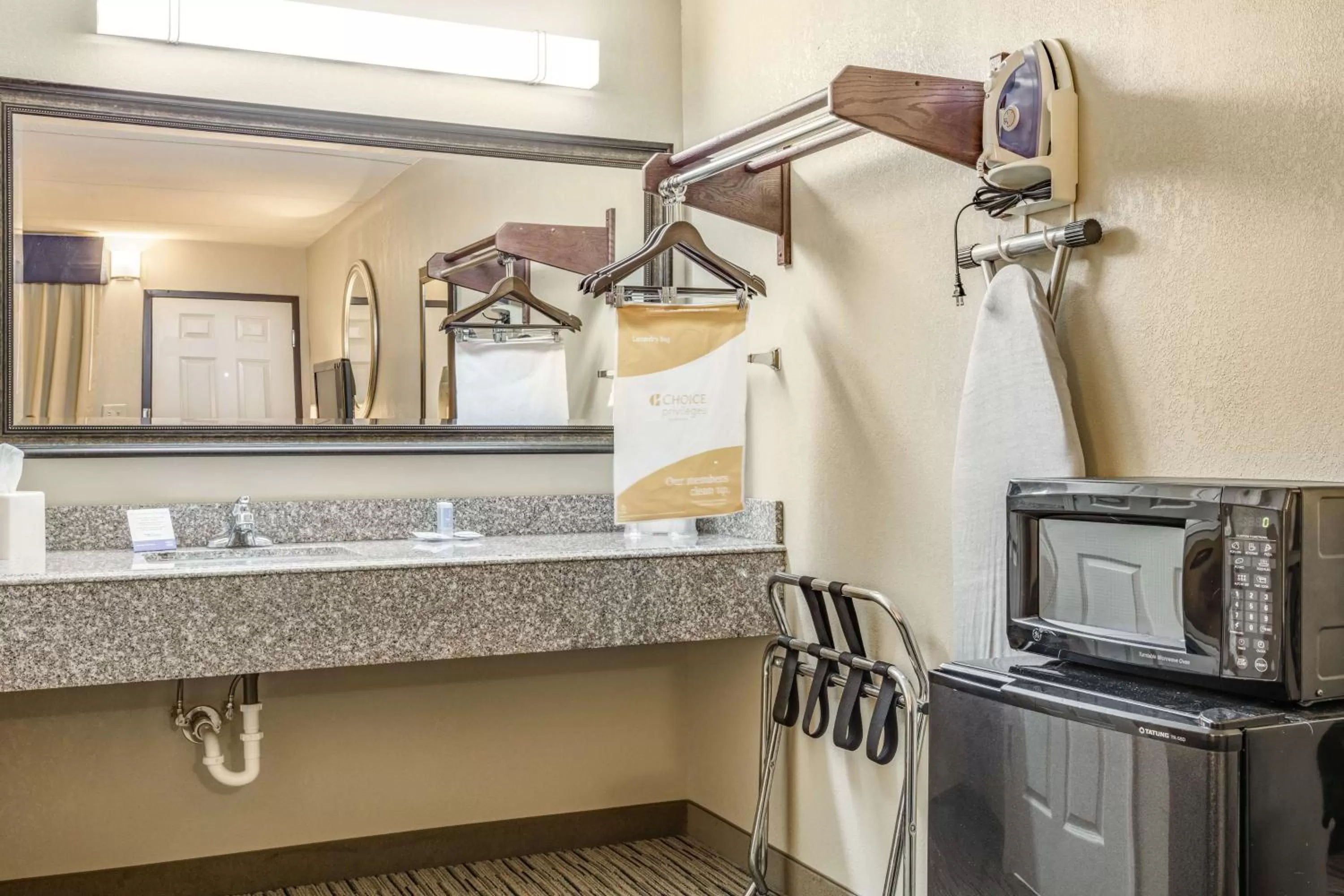 Bathroom in SureStay Hotel by Best Western Tupelo North
