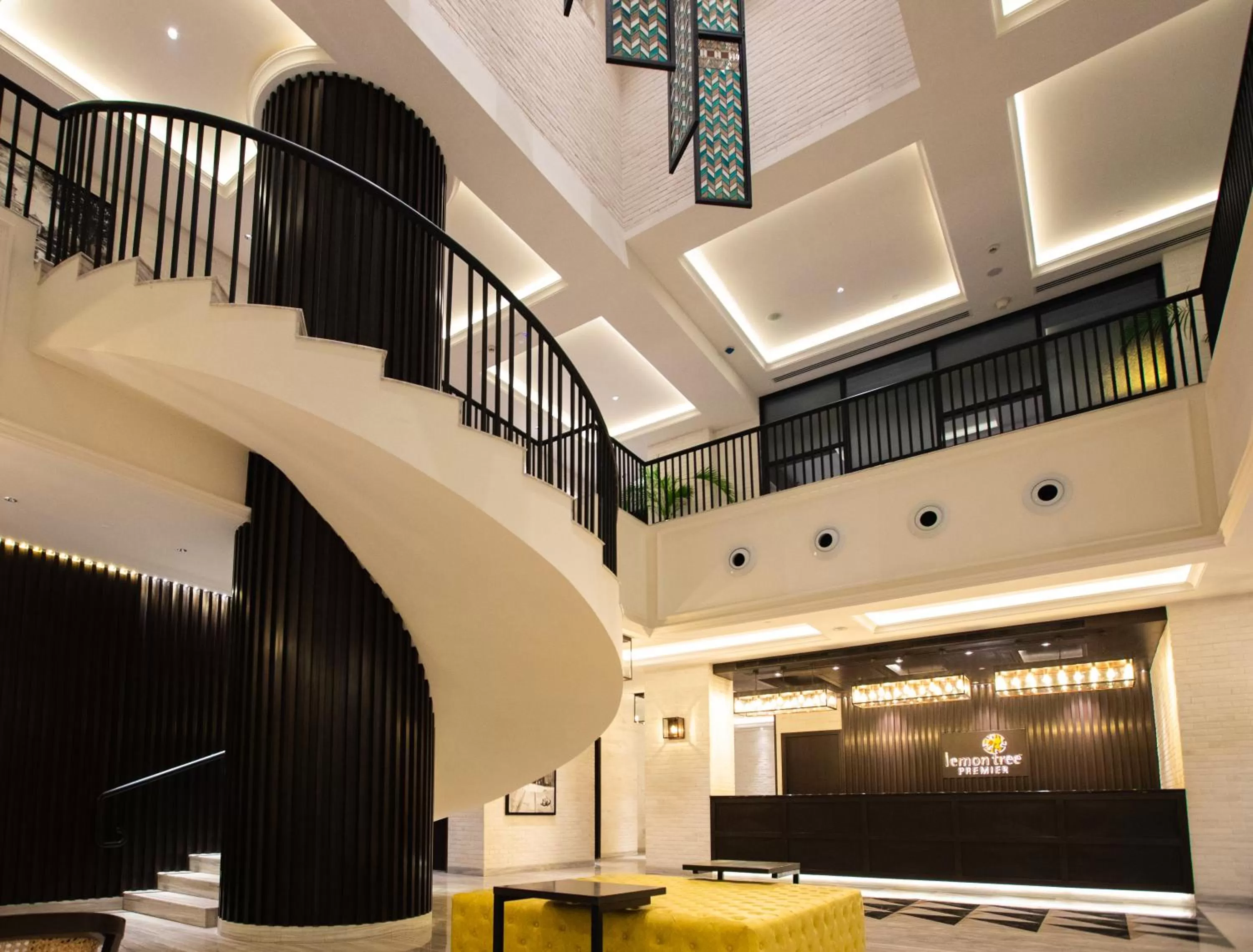 Lobby or reception in Lemon Tree Premier City Center Pune