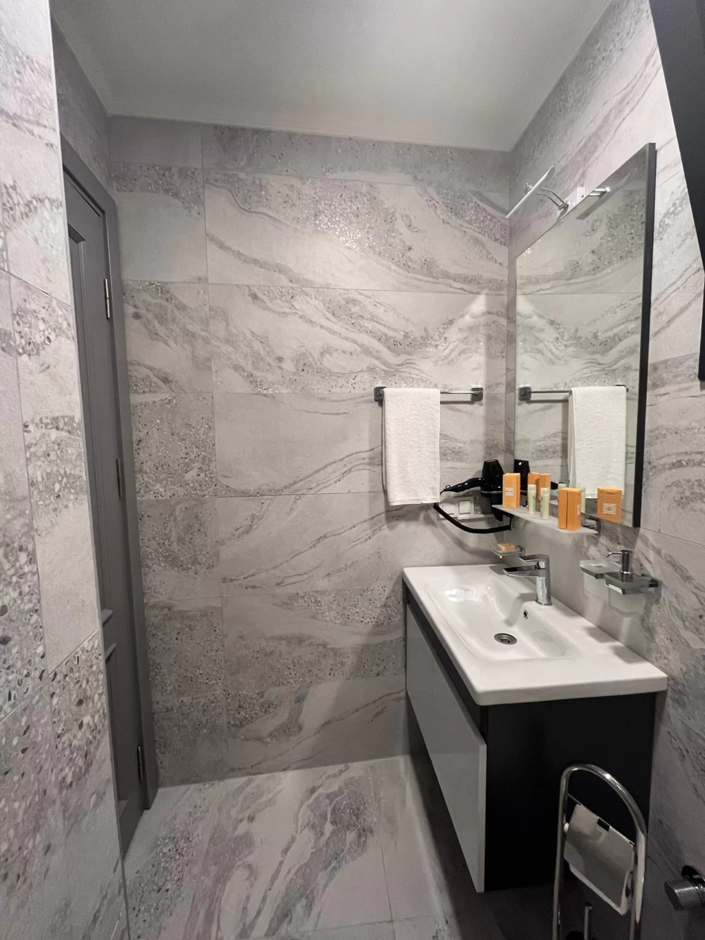 Bathroom in FABL HAUS