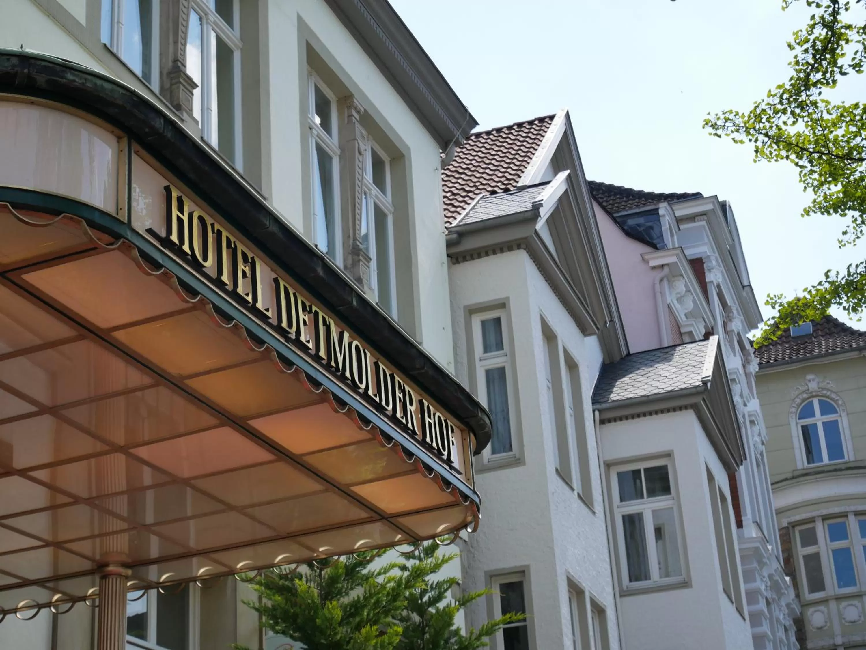 Property building in Hotel Detmolder Hof