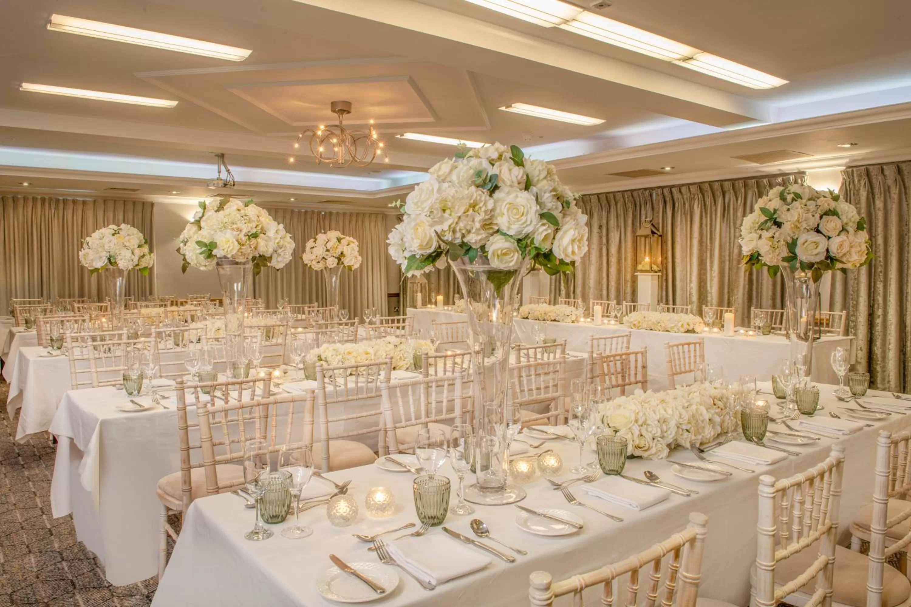 Area and facilities in Cottons Hotel and Spa