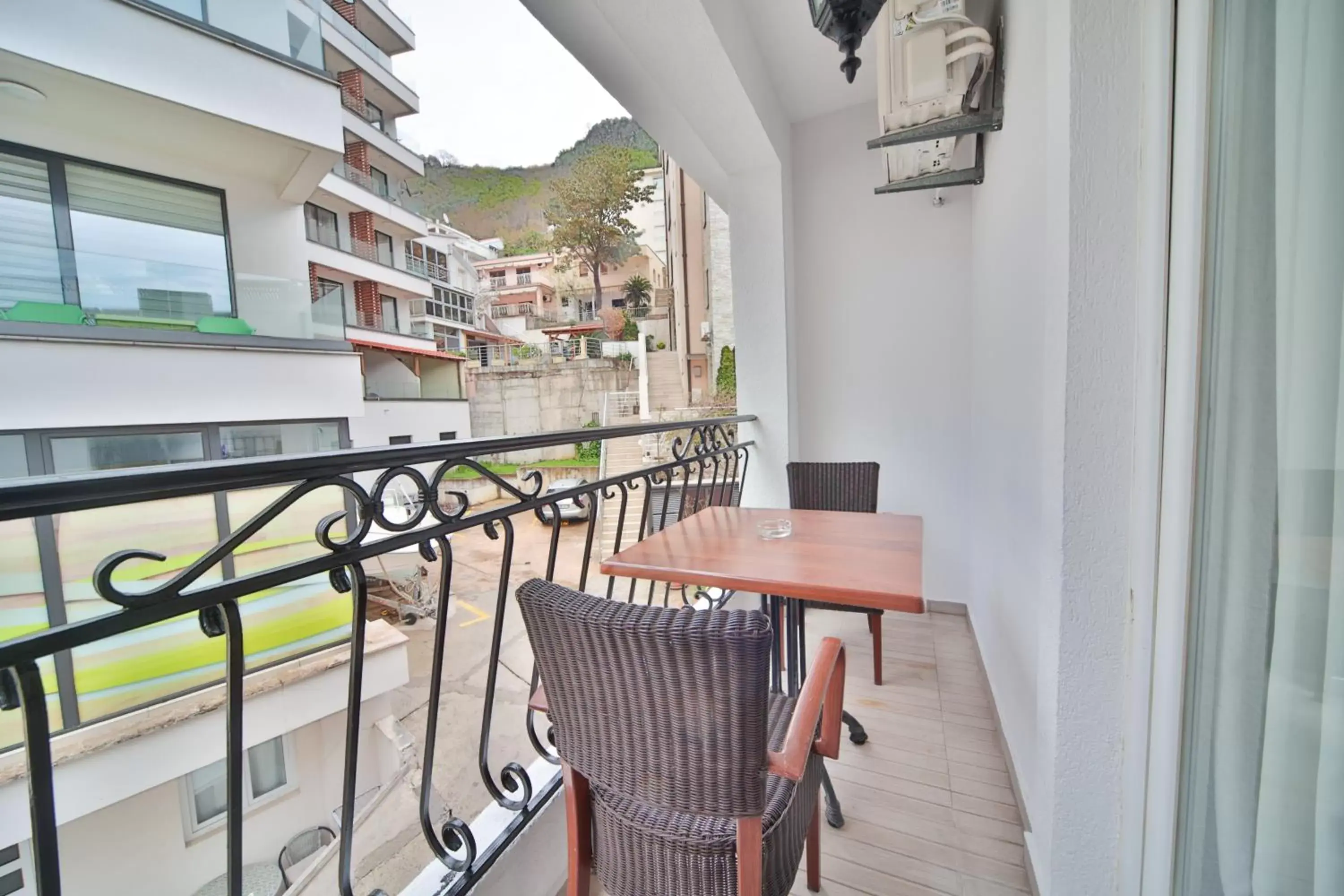 Standard Double Room with Terrace (28) in Mali Hotel Porat Standard Double Room with Terrace (28) in Mali Hotel Porat