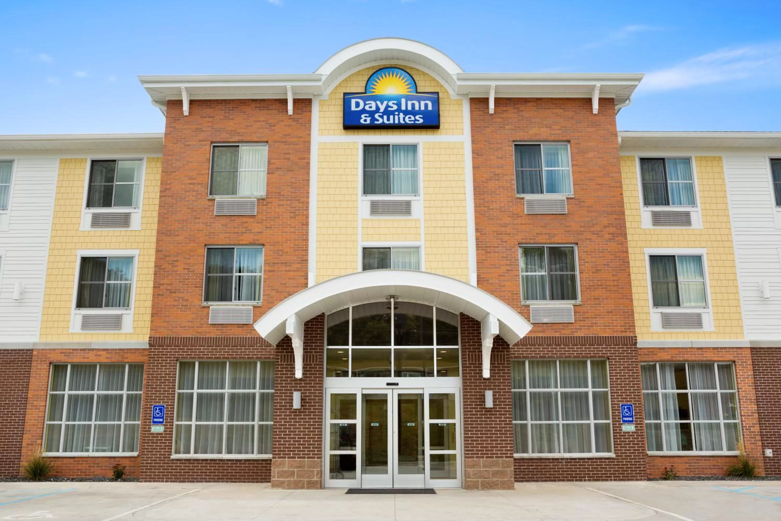 Property building in Days Inn & Suites by Wyndham Caldwell