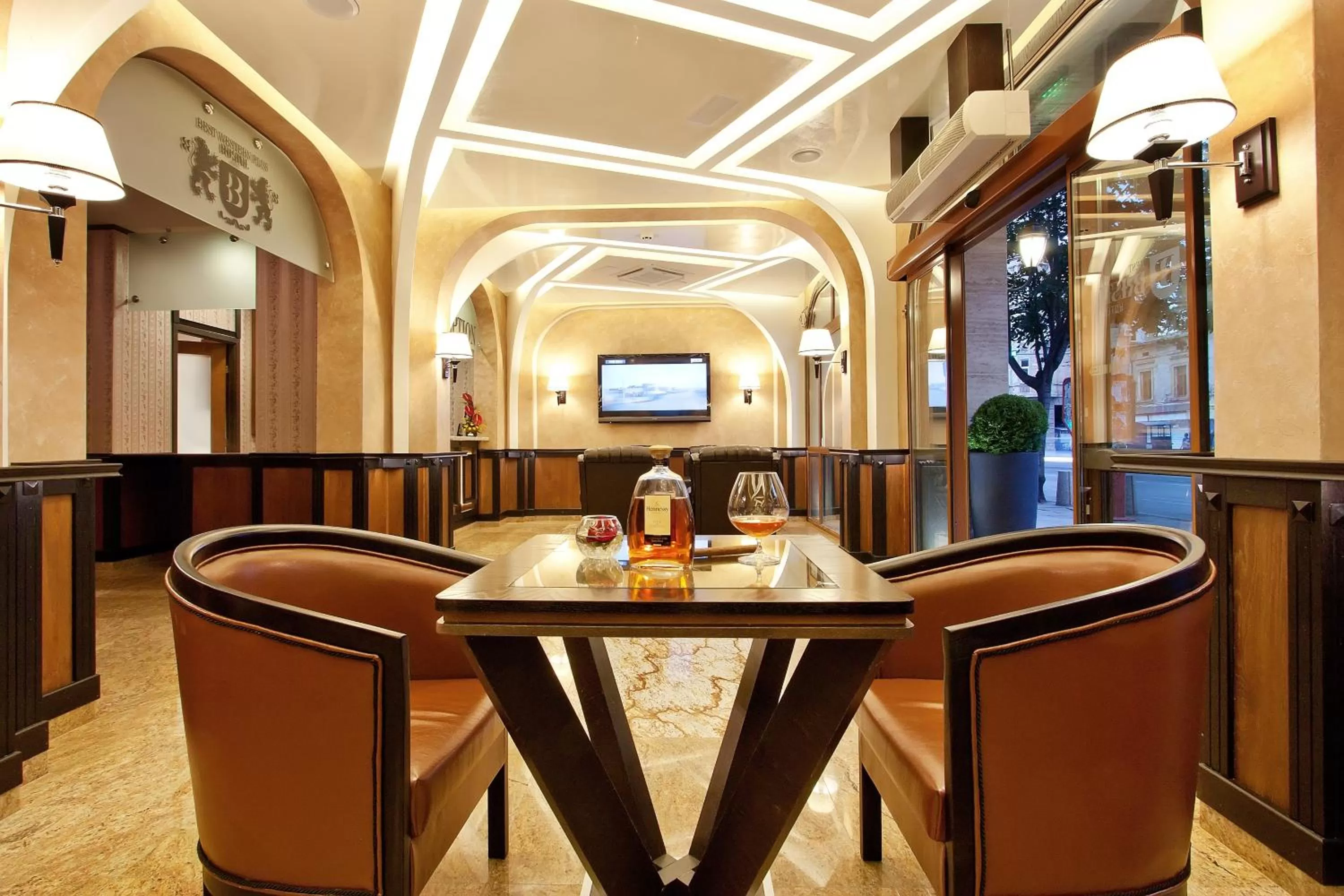 Lobby or reception in Best Western Plus Bristol Hotel