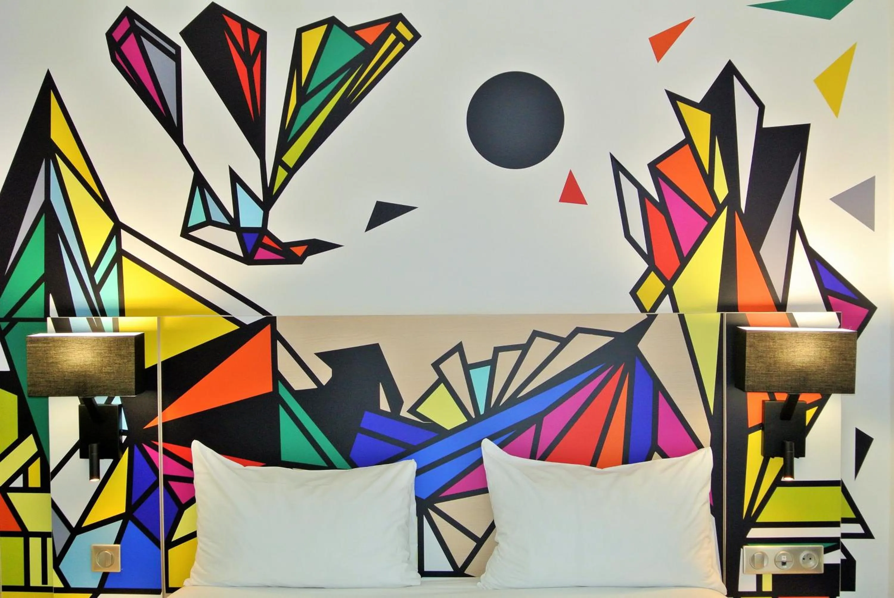 Decorative detail in ibis Styles Paris Maine Montparnasse