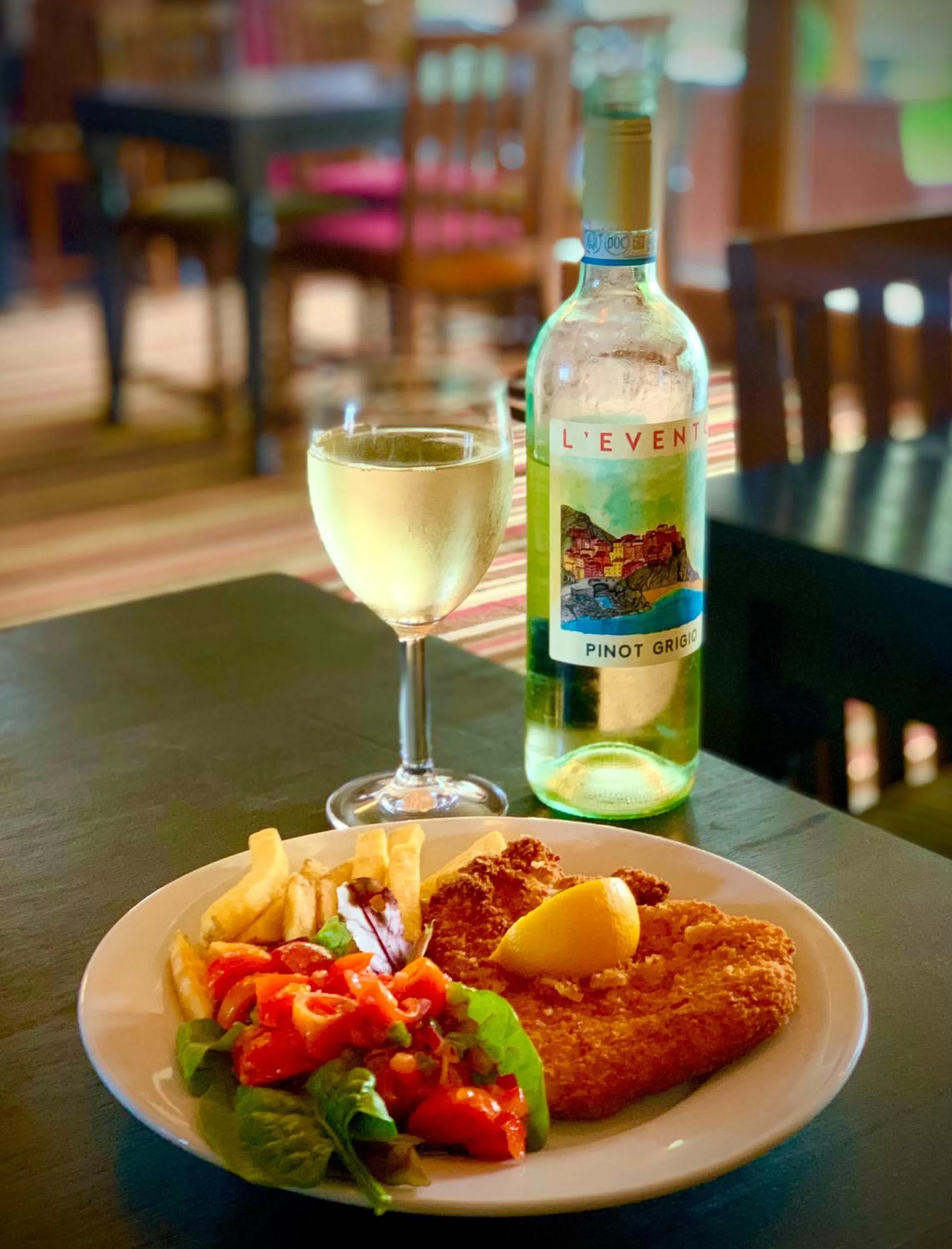 Restaurant/places to eat in Crown & Anchor