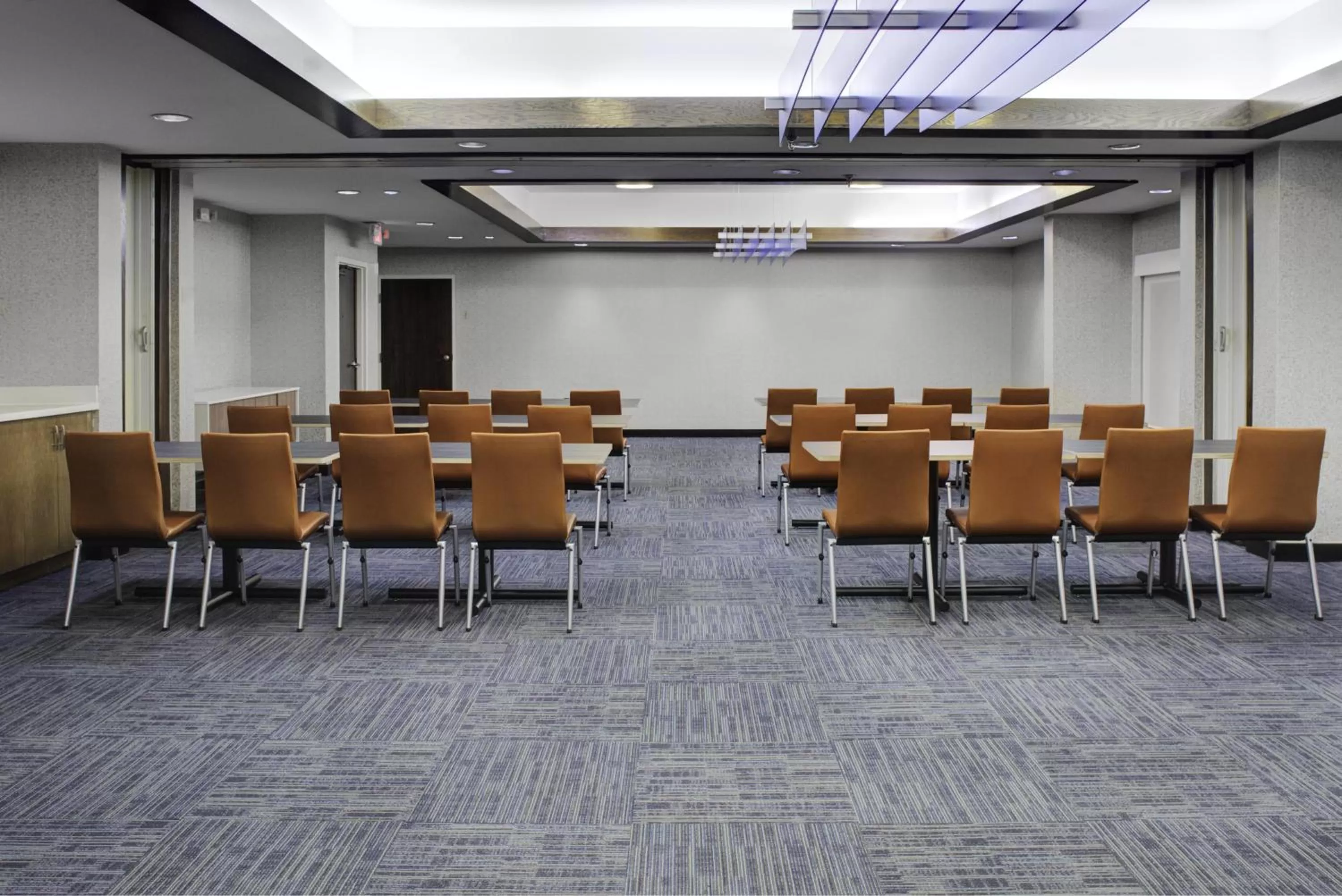 Meeting/conference room in Holiday Inn Express - Chester by IHG