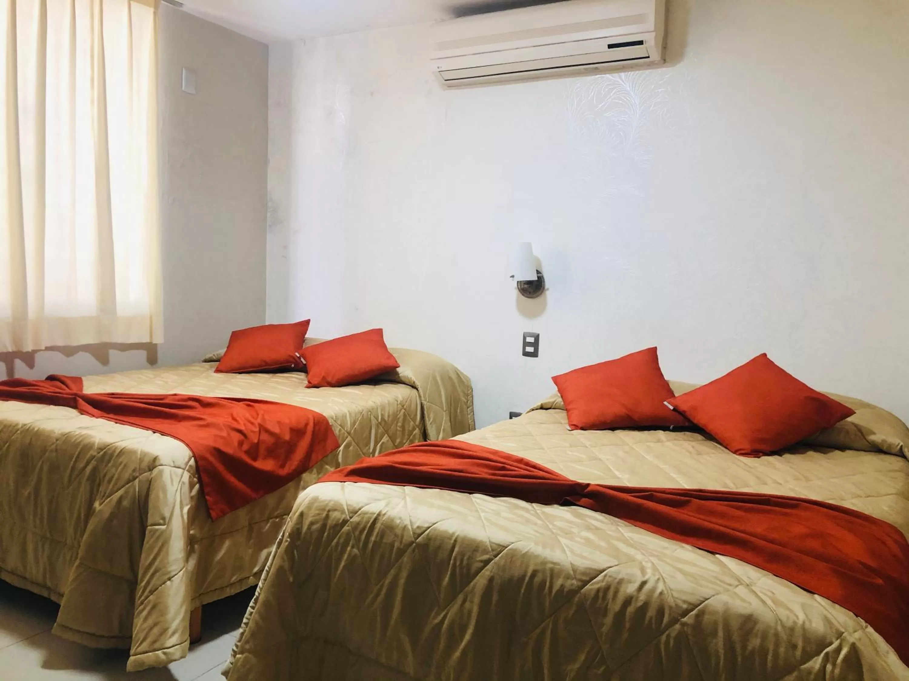 Bedroom, Bed in Suites San Luis