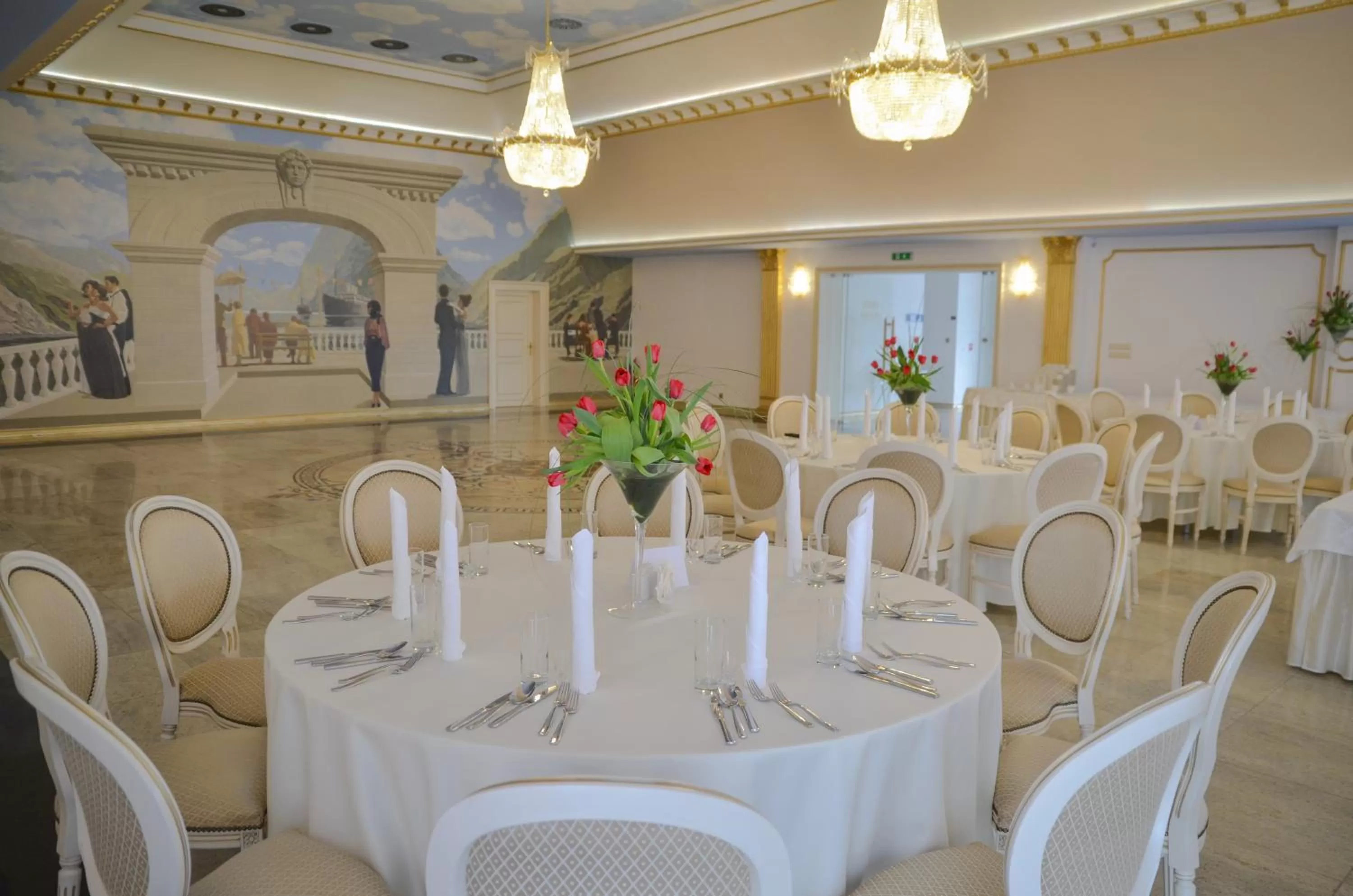 Banquet/Function facilities in Hotel Kiston