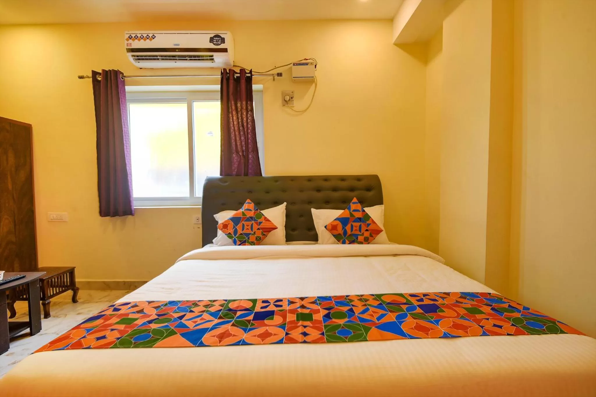 Bed in FabHotel The Fortune Inn