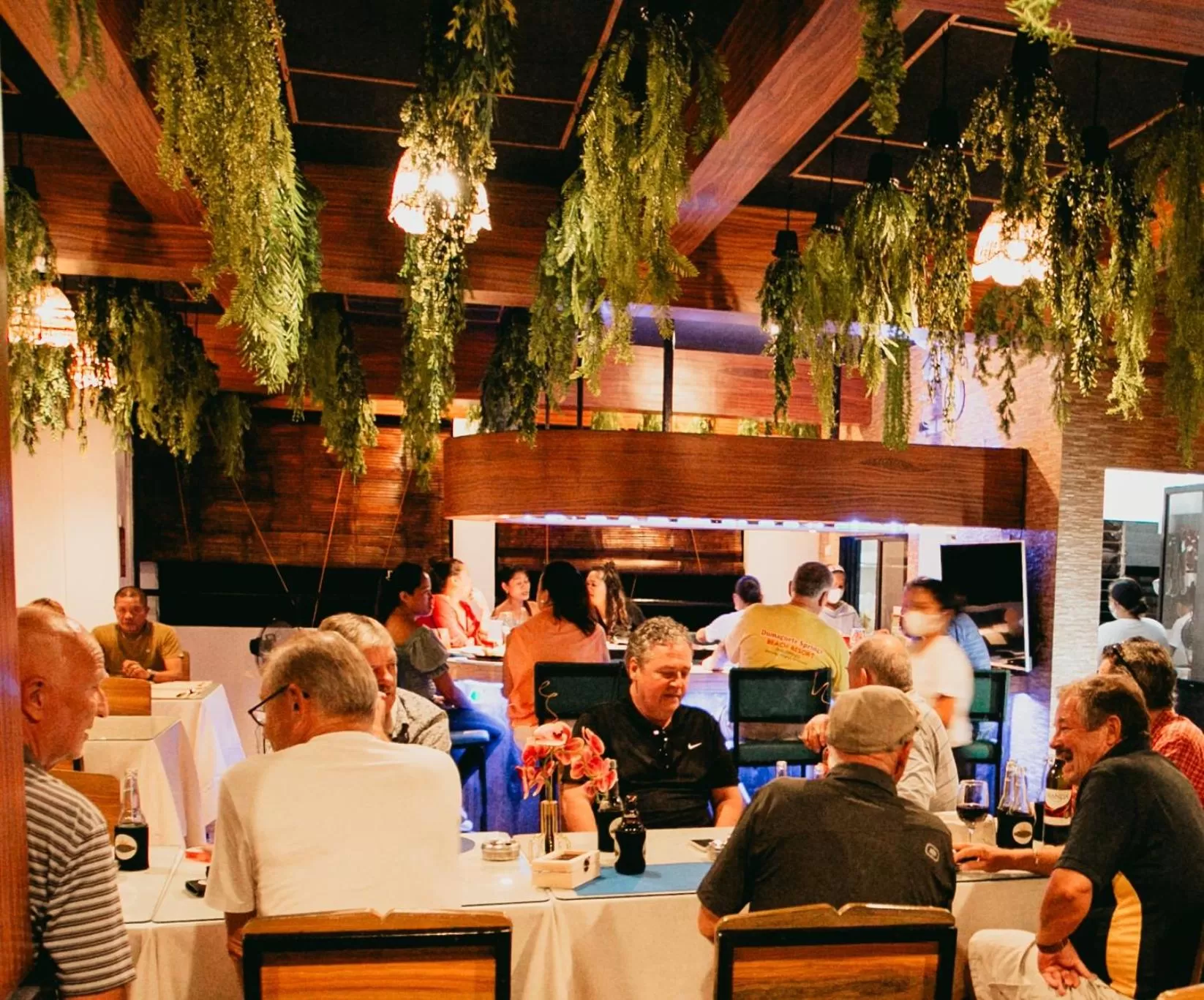 Restaurant/places to eat in Kingswick Residences & Lodge