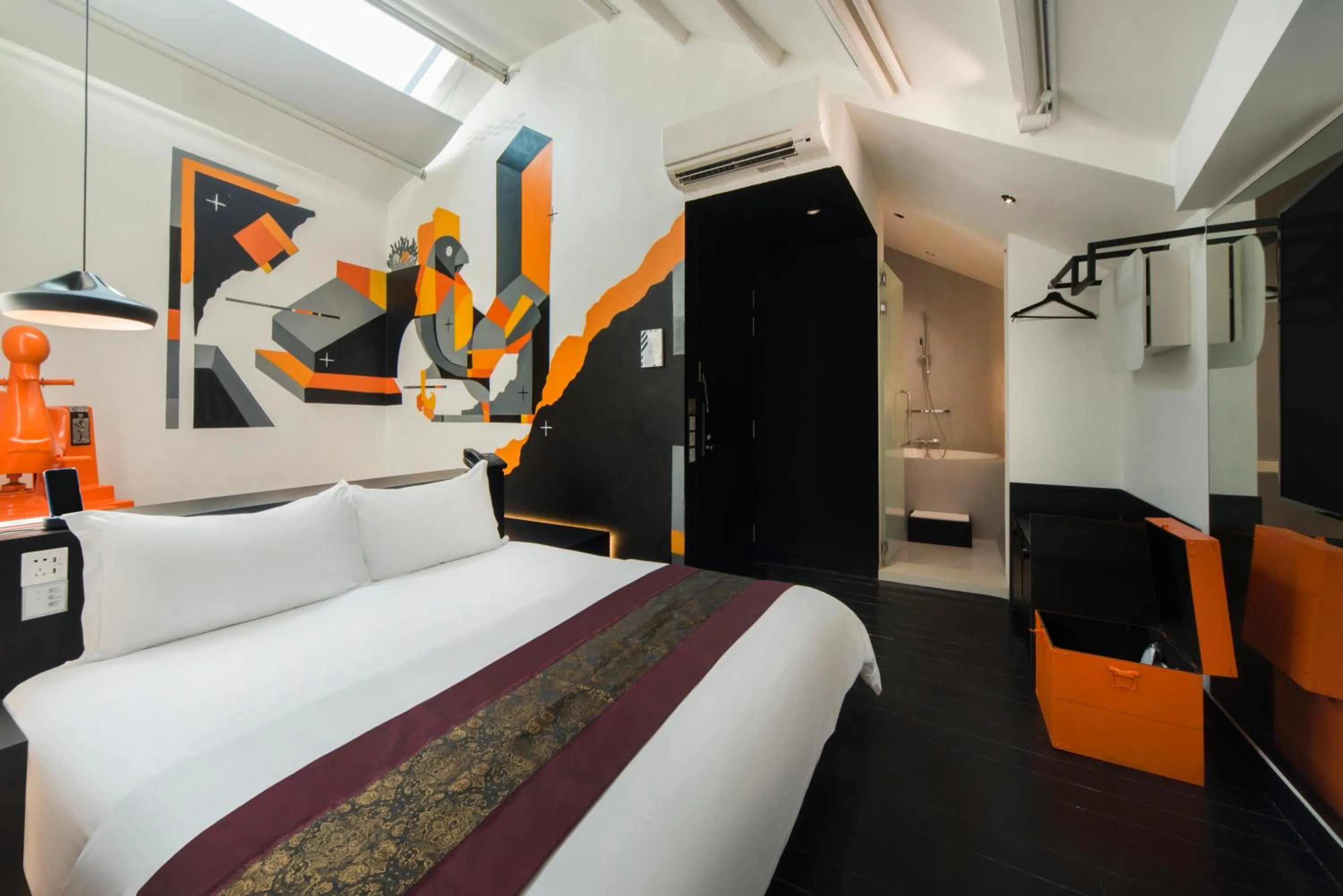 Bedroom, Bed in Hi Hotel