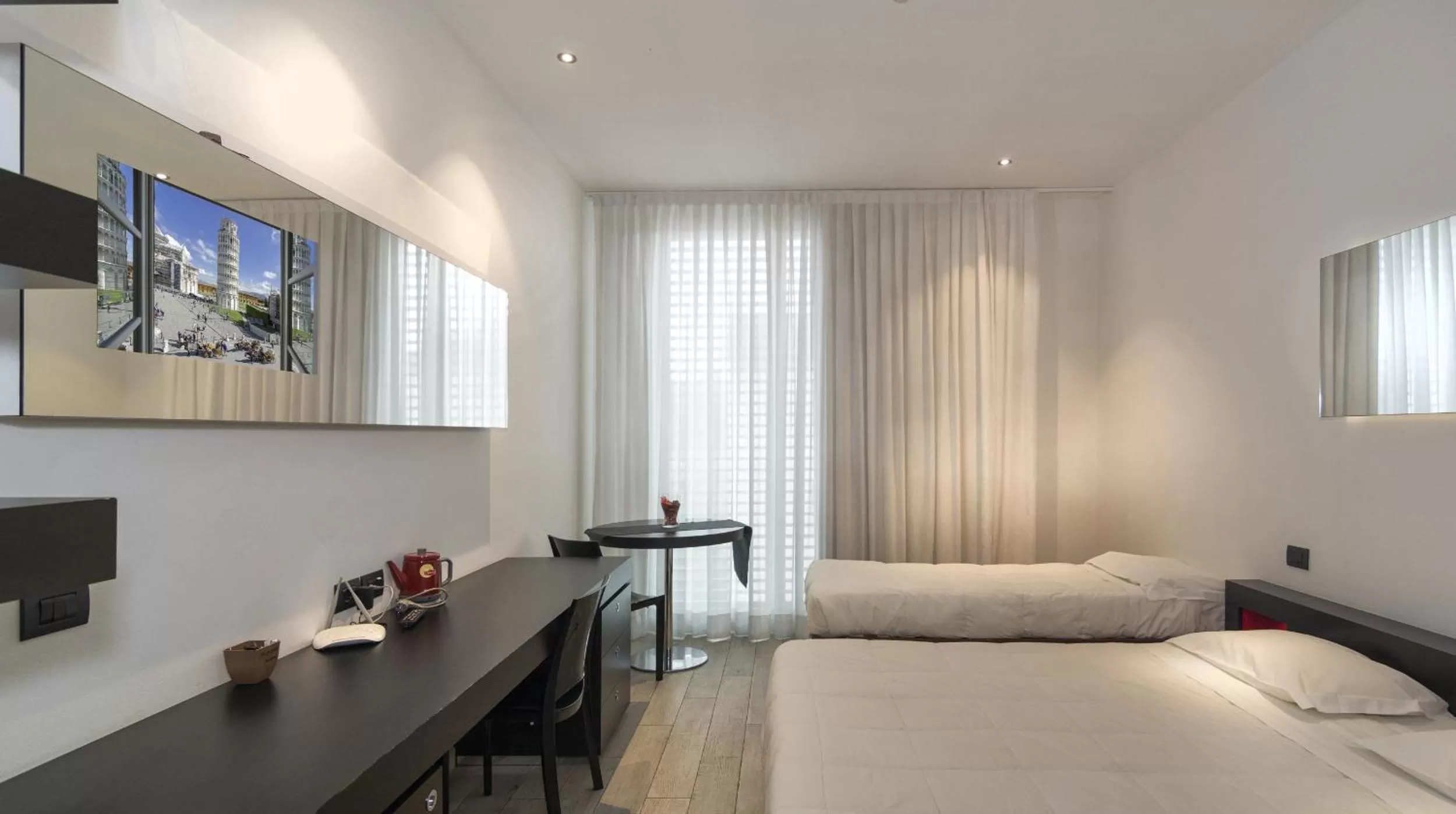 Photo of the whole room, Bed in Blue Shades Hotel