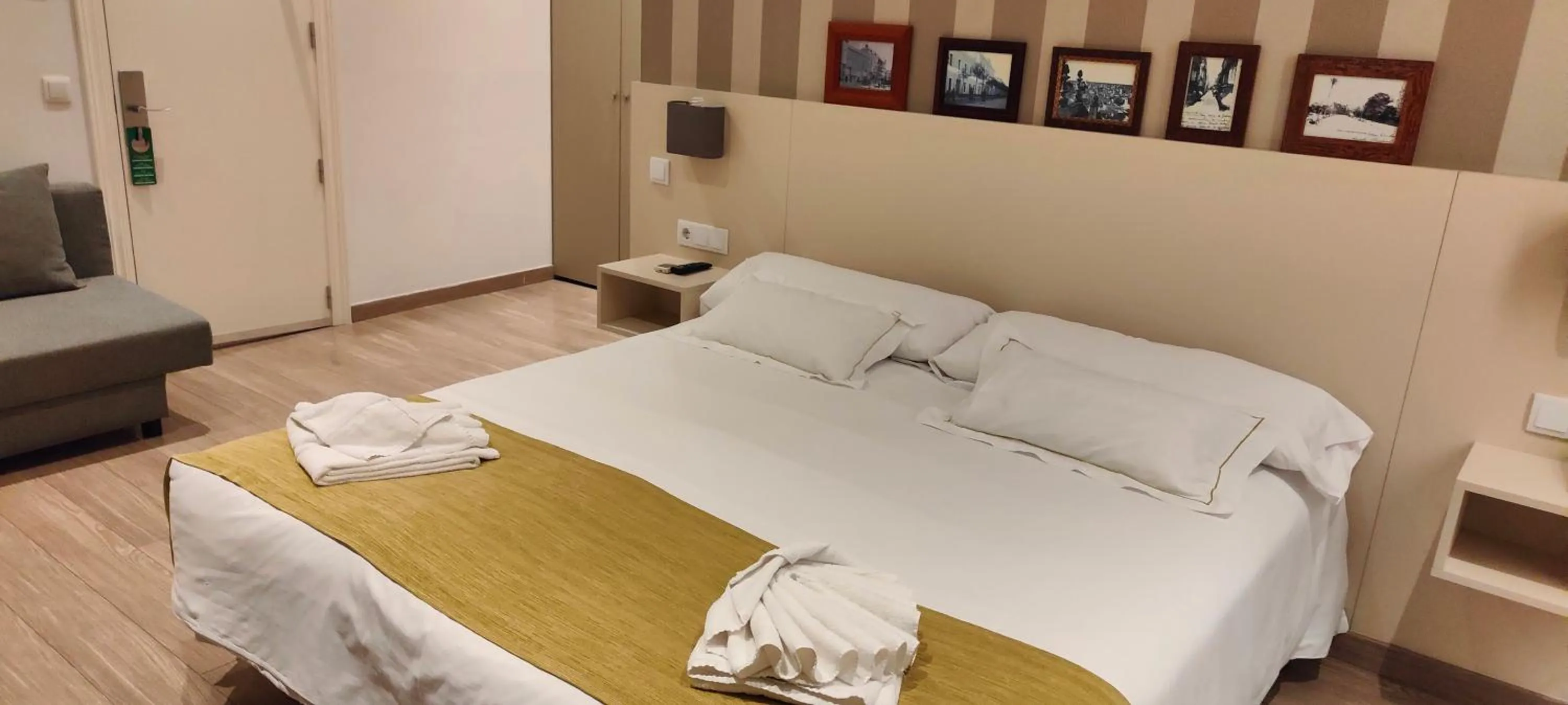 Bed in Hotel San Lorenzo Boutique Plaza