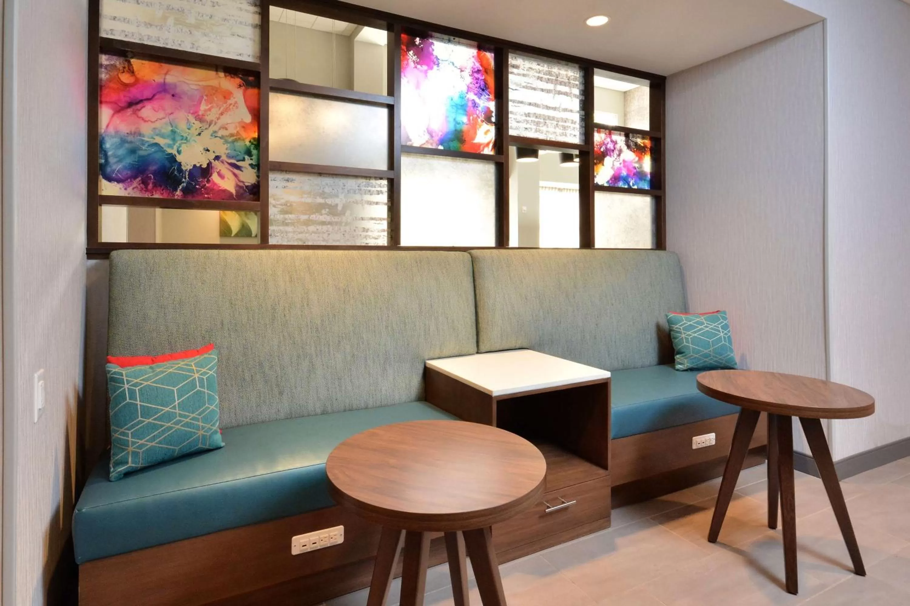 Breakfast in Hampton Inn & Suites Charlotte North I 485